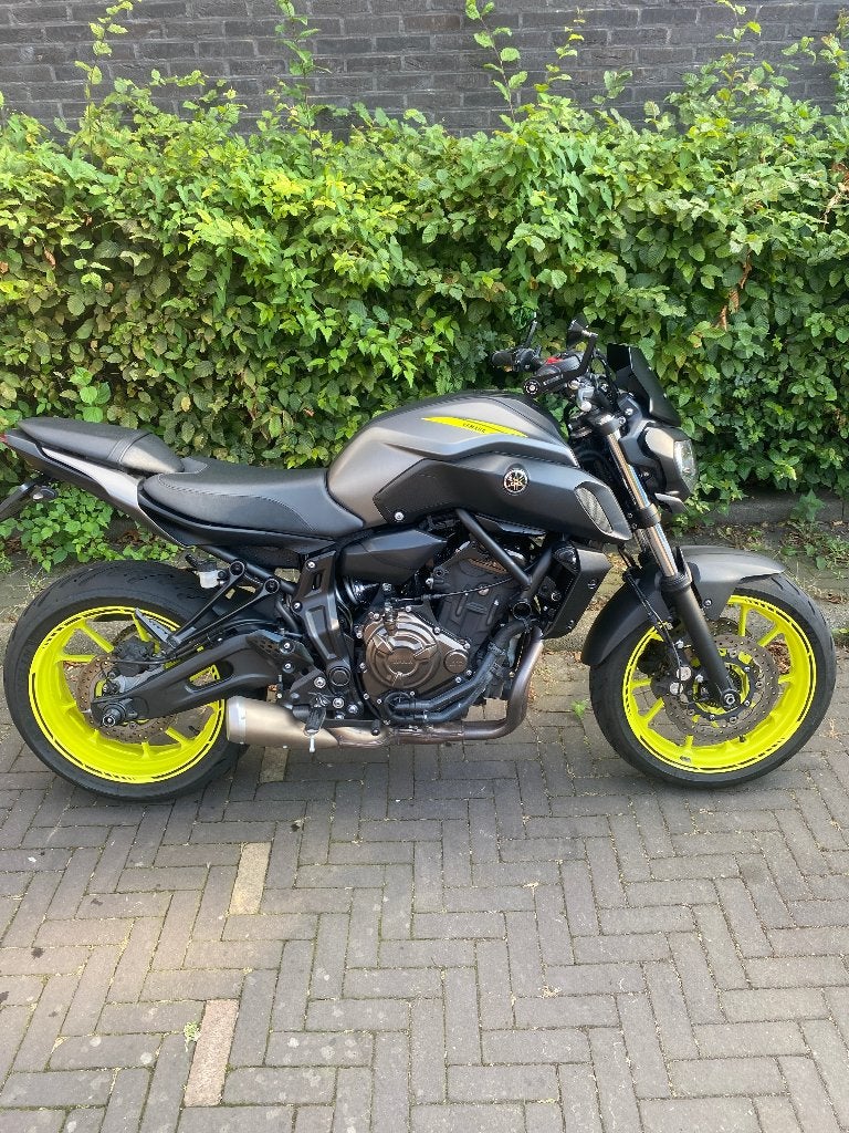 Yamaha MT-07 ABS – Night Fluo, 2 cilinders, Motorrijbewijs A, Gebruikt, Particulier