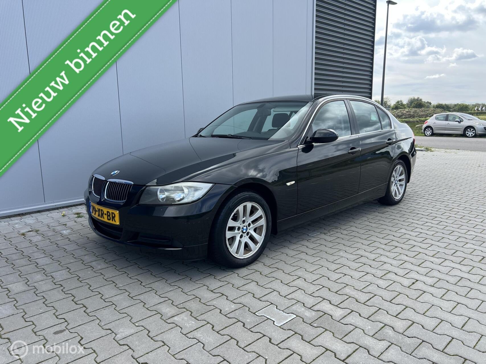 BMW 3-serie 318i Business Line NAP, Auto's, Achterwielaandrijving, 4 cilinders, 129 pk, Zwart
