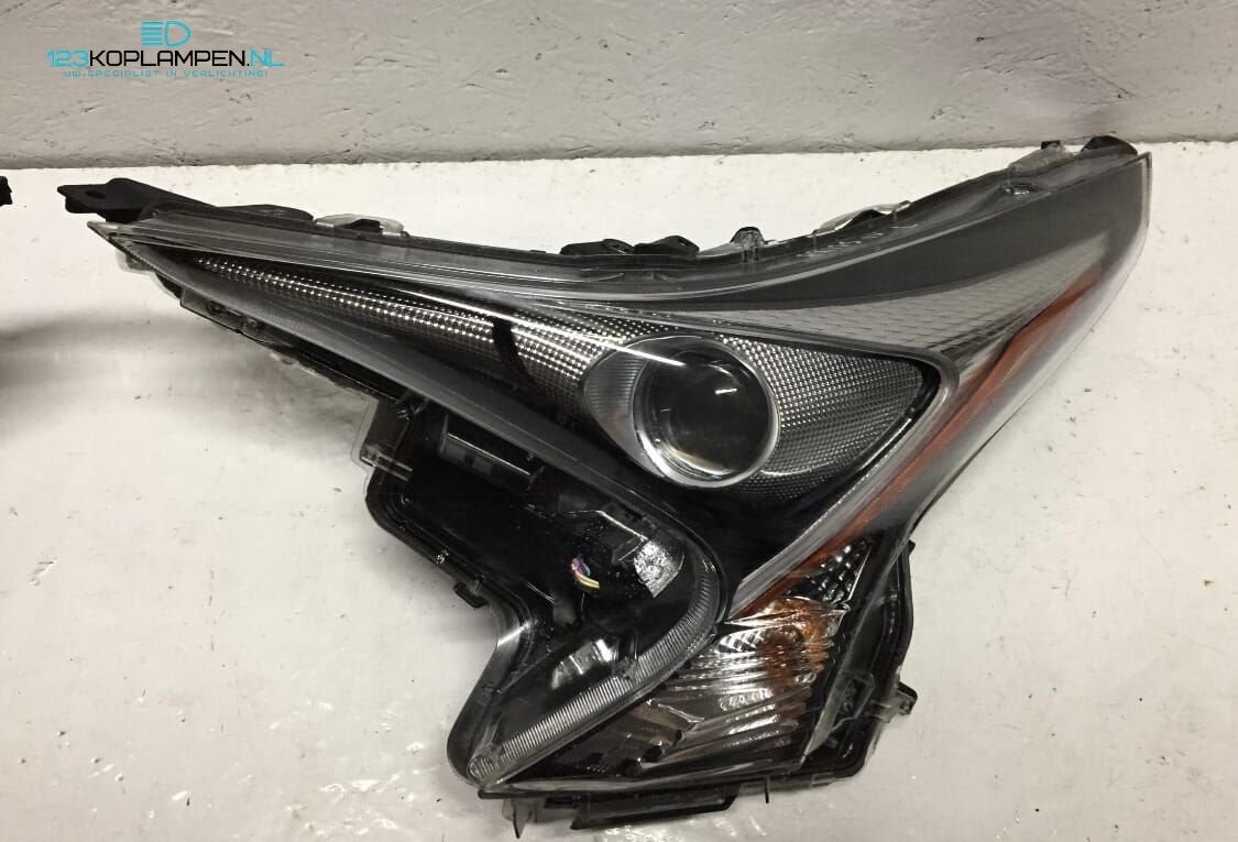Toyota Prius Koplamp links rechts, Gebruikt, -, -, Ophalen of Verzenden