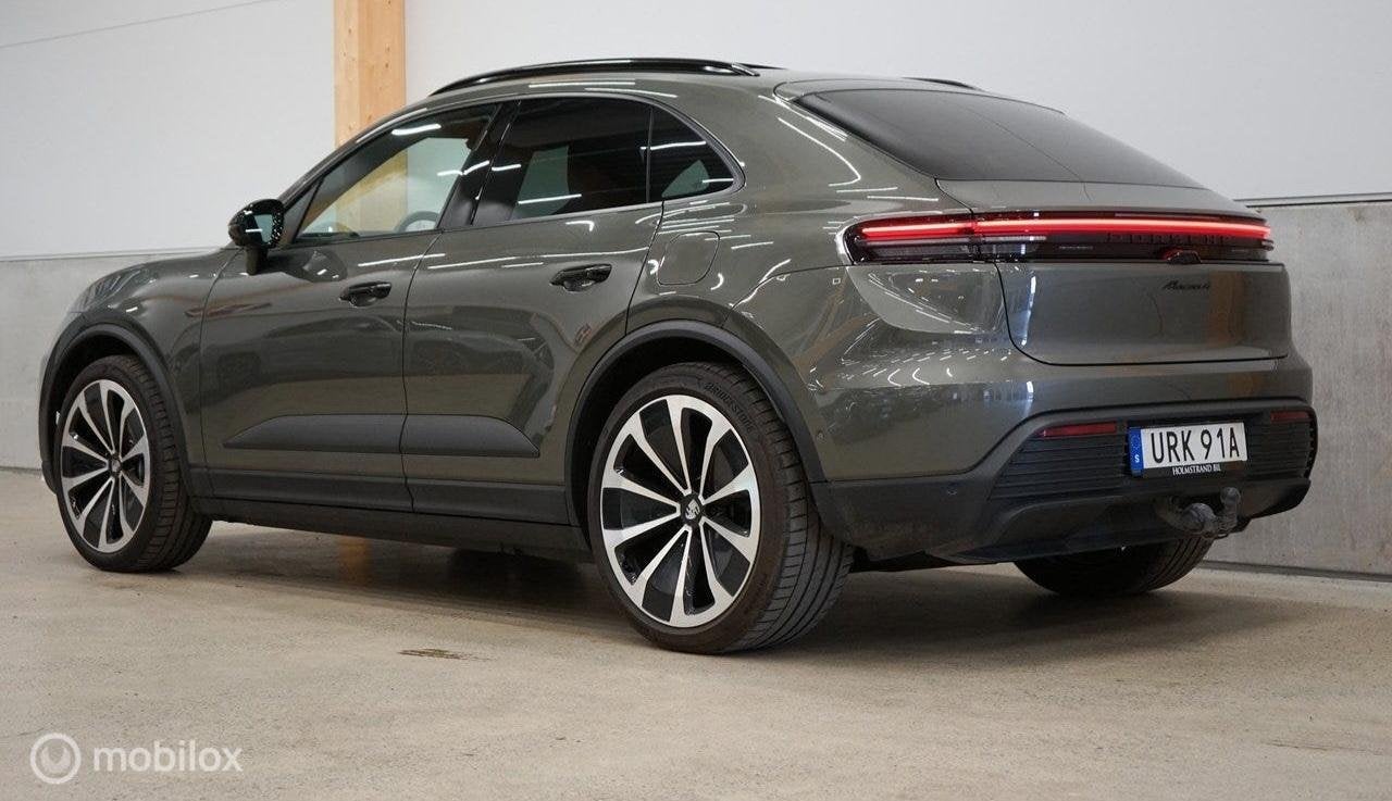 Porsche Macan 4 100 kWh, Pano Bose, Leer, 22 inch, trekhaak, Auto's, Automaat, Dealer onderhouden, Gebruikt, Leder