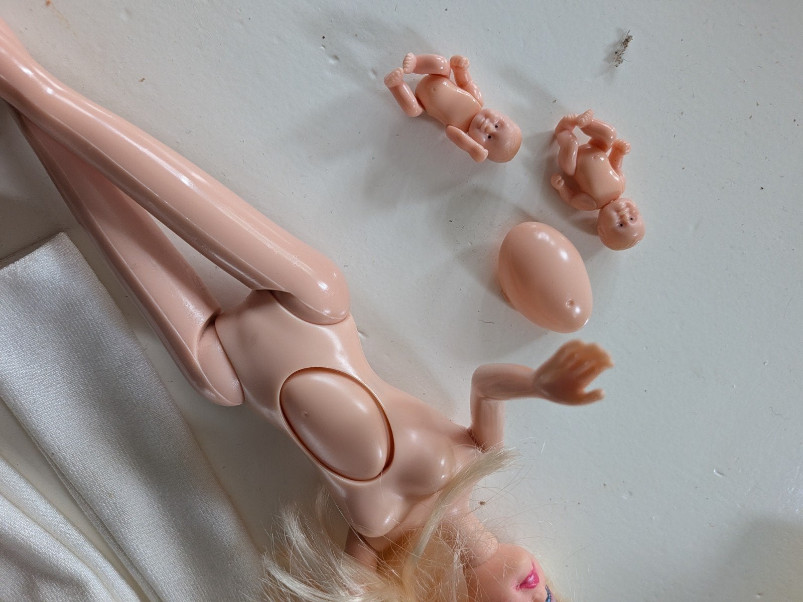 Zwanger Barbie met baby's en accessoires, Ophalen of Verzenden