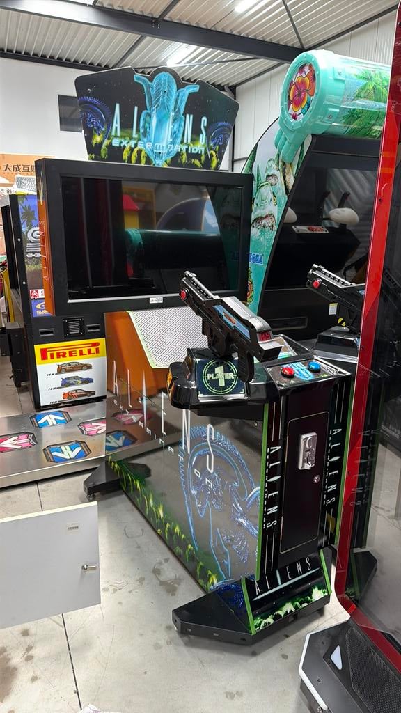 Aliens shooter met 3 games, Ophalen of Verzenden, Zo goed als nieuw