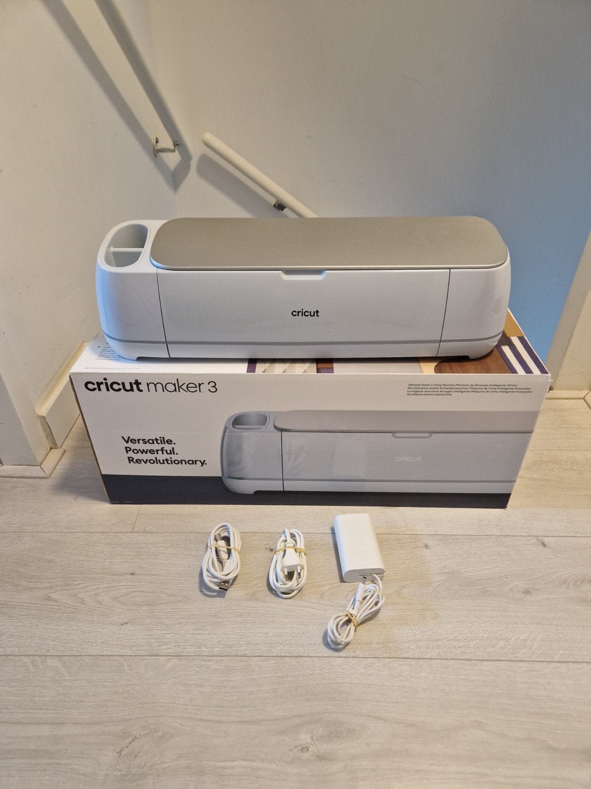 Cricut Maker 3 – voor onderdelen/reparatie, Gebruikt, Ophalen of Verzenden, Machine, Wit
