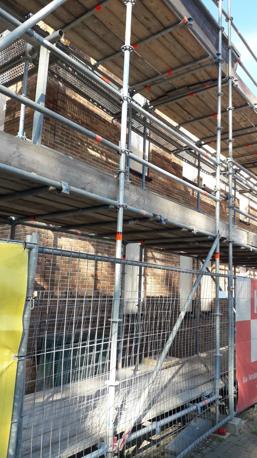 te huur layher steigermateriaal, Ophalen, IJzer