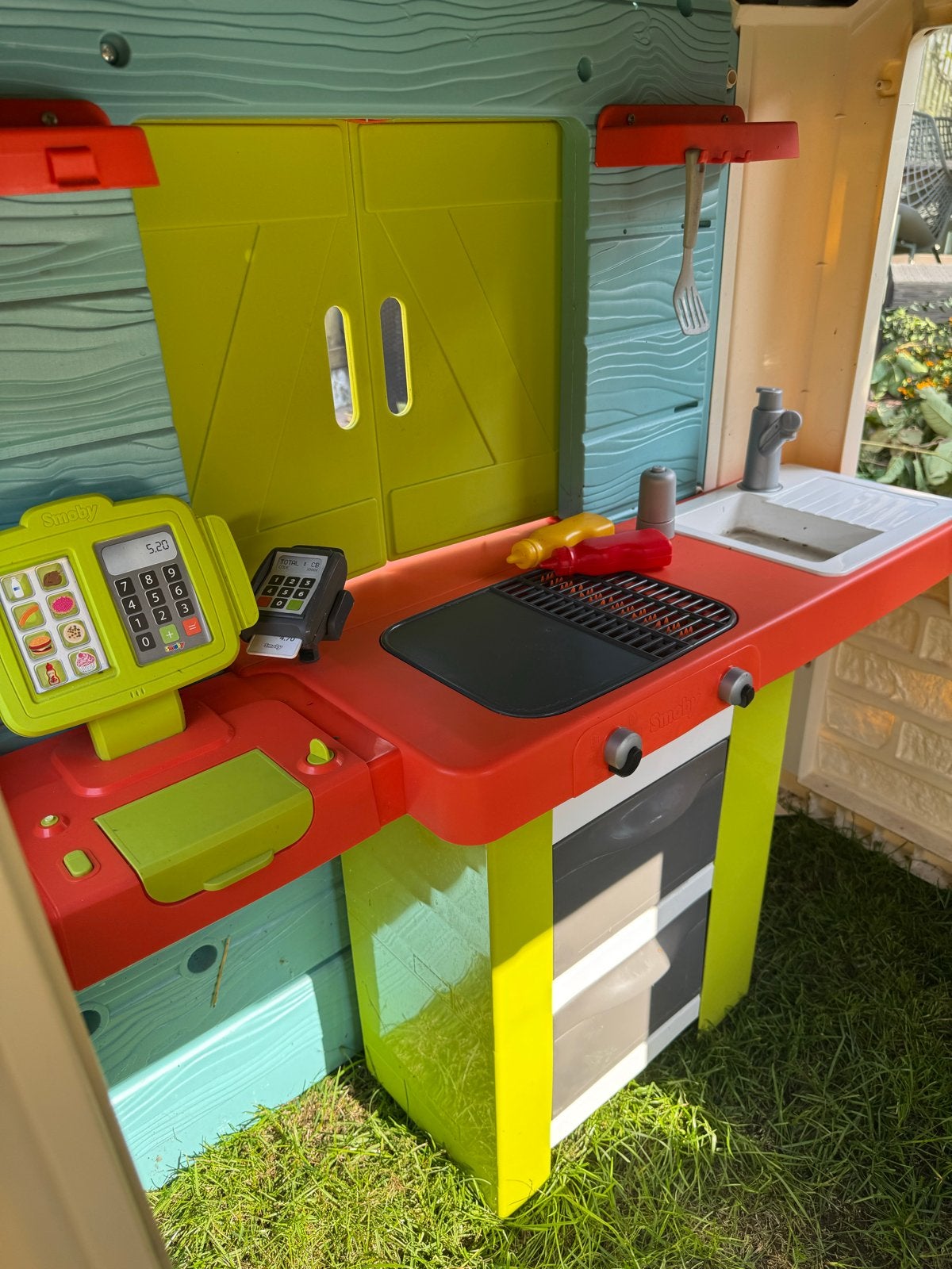 Smoby Speelhuisje met Keuken en Picknicktafel, Ophalen, Gebruikt, Kunststof