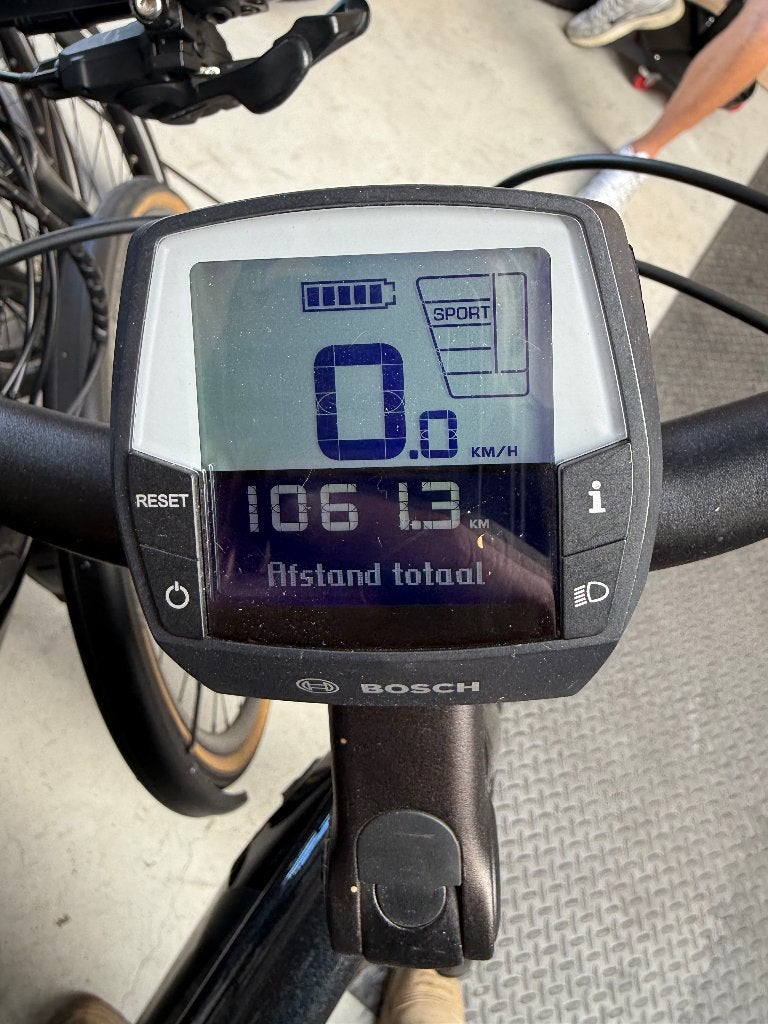 Foto 9 van Batavus | Finez | H61 | 625Wh | Bosch | Lage KM stannd!