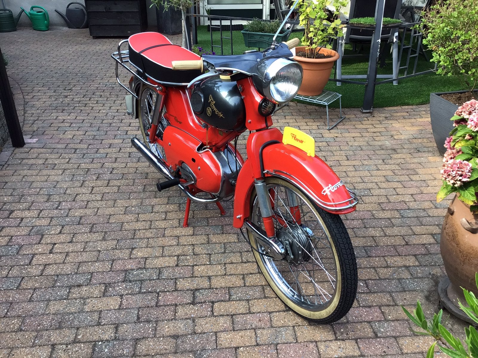 Te koop mooie kreidler eitank met Ned kenteken bij 1964, Fietsen en Brommers, Ophalen of Verzenden, Overige merken