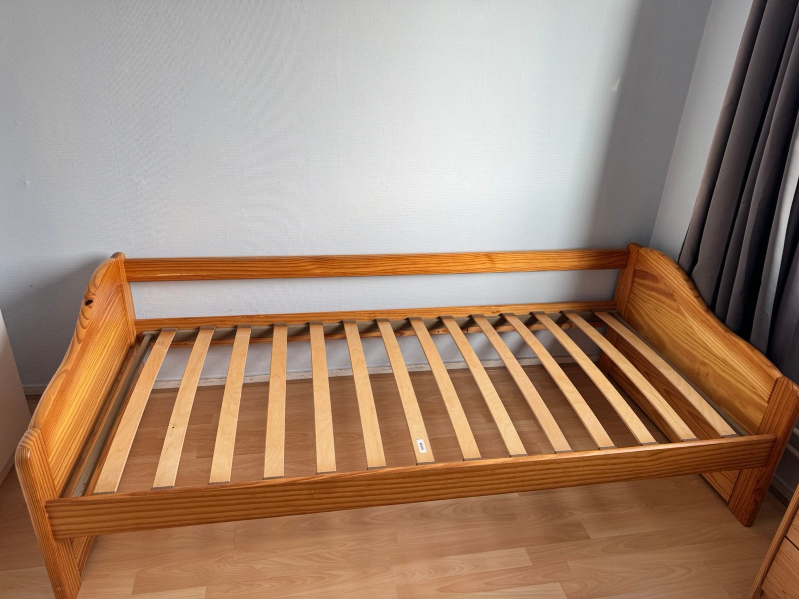 1 persoonsbed - hout - gratis, Ophalen, Gebruikt