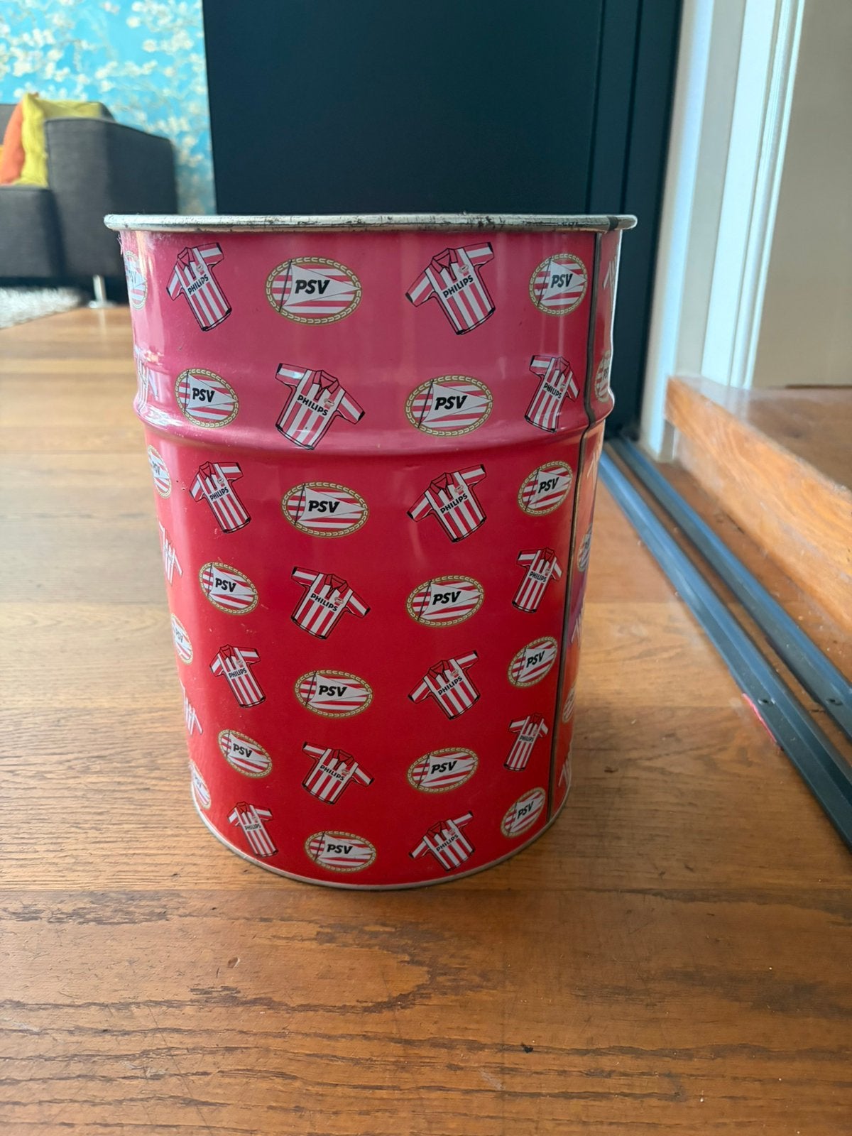 Prullenbak voor een PSV fan, Gebruikt, Ophalen of Verzenden, Metaal, 5 – 50