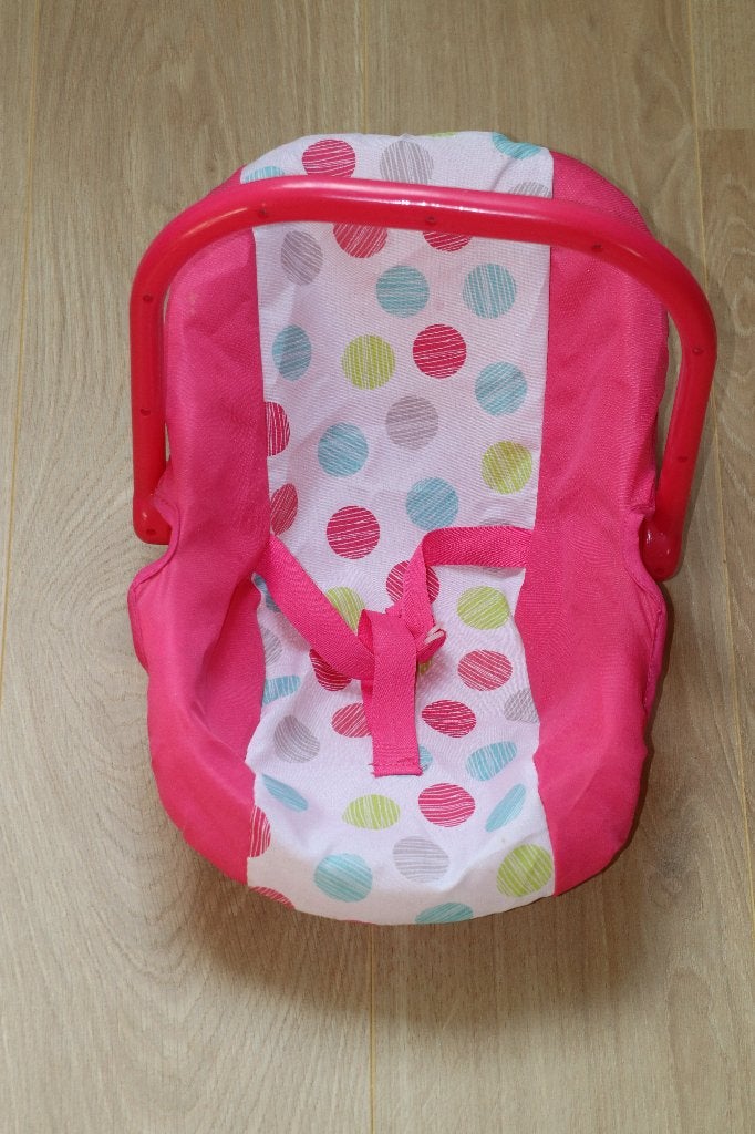 Kinderpop baby auto/draagstoeltje ca. 40 x 29 cm (LxB) ZGAN, Ophalen of Verzenden, Zo goed als nieuw, Overige typen