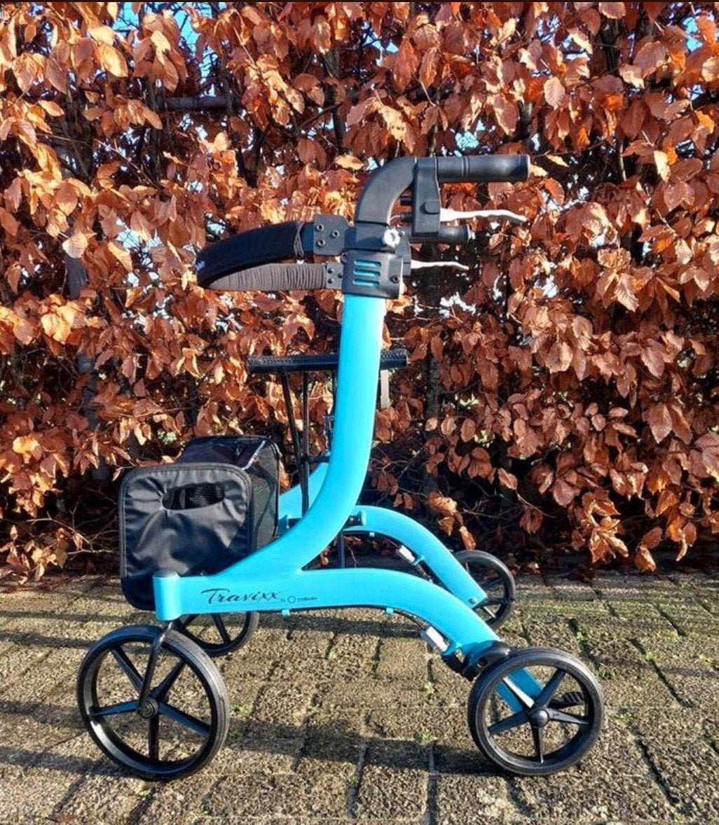 Travixx lichtgewicht rollator maat M, Diversen, Rollators, Zo goed als nieuw, Lichtgewicht, Opvouwbaar, Ophalen of Verzenden