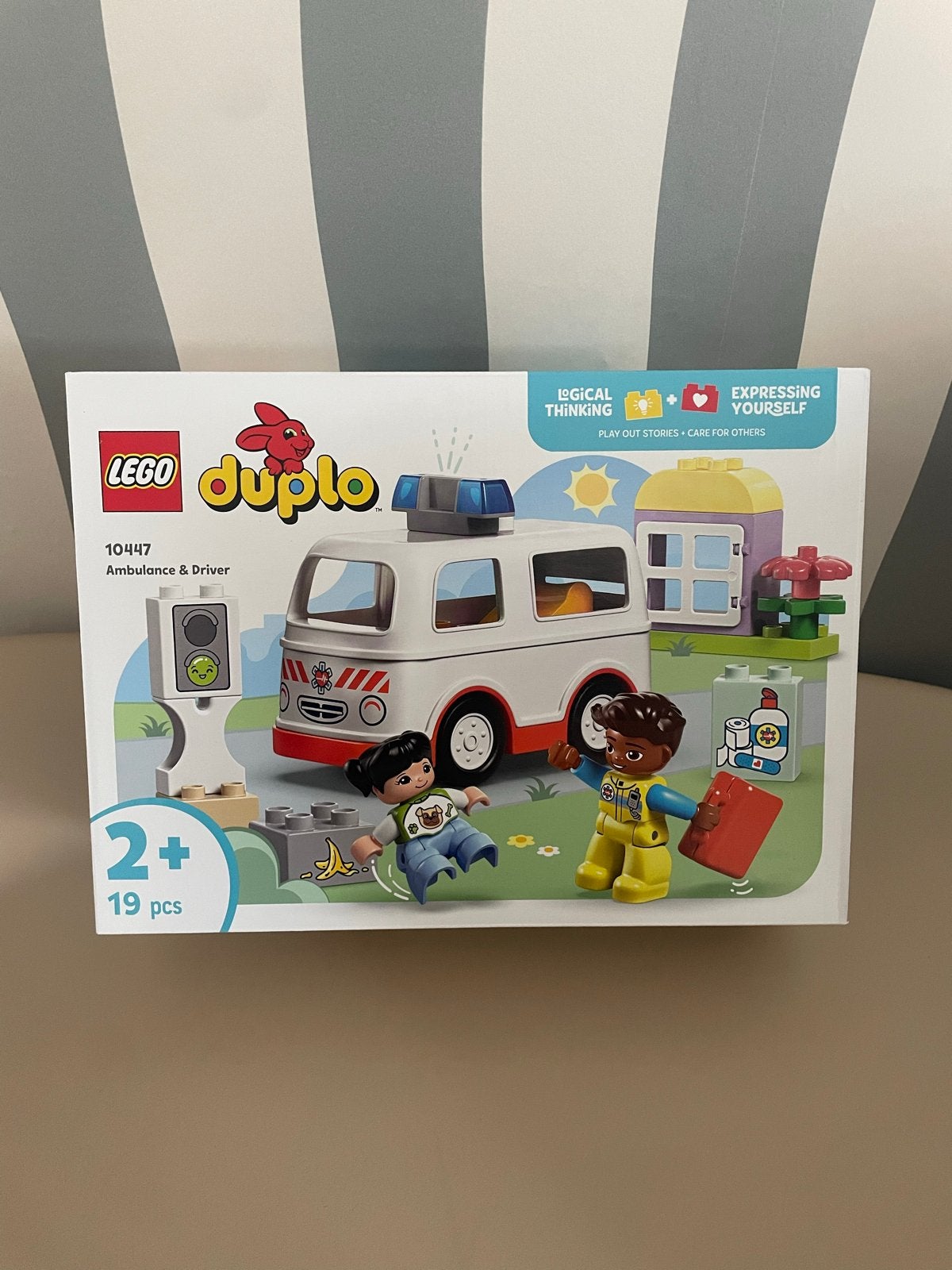 Lego Duplo 10447 Ambulance & Driver - Nieuw in doos, Overige thema's, Lego, Nieuw, Ophalen of Verzenden