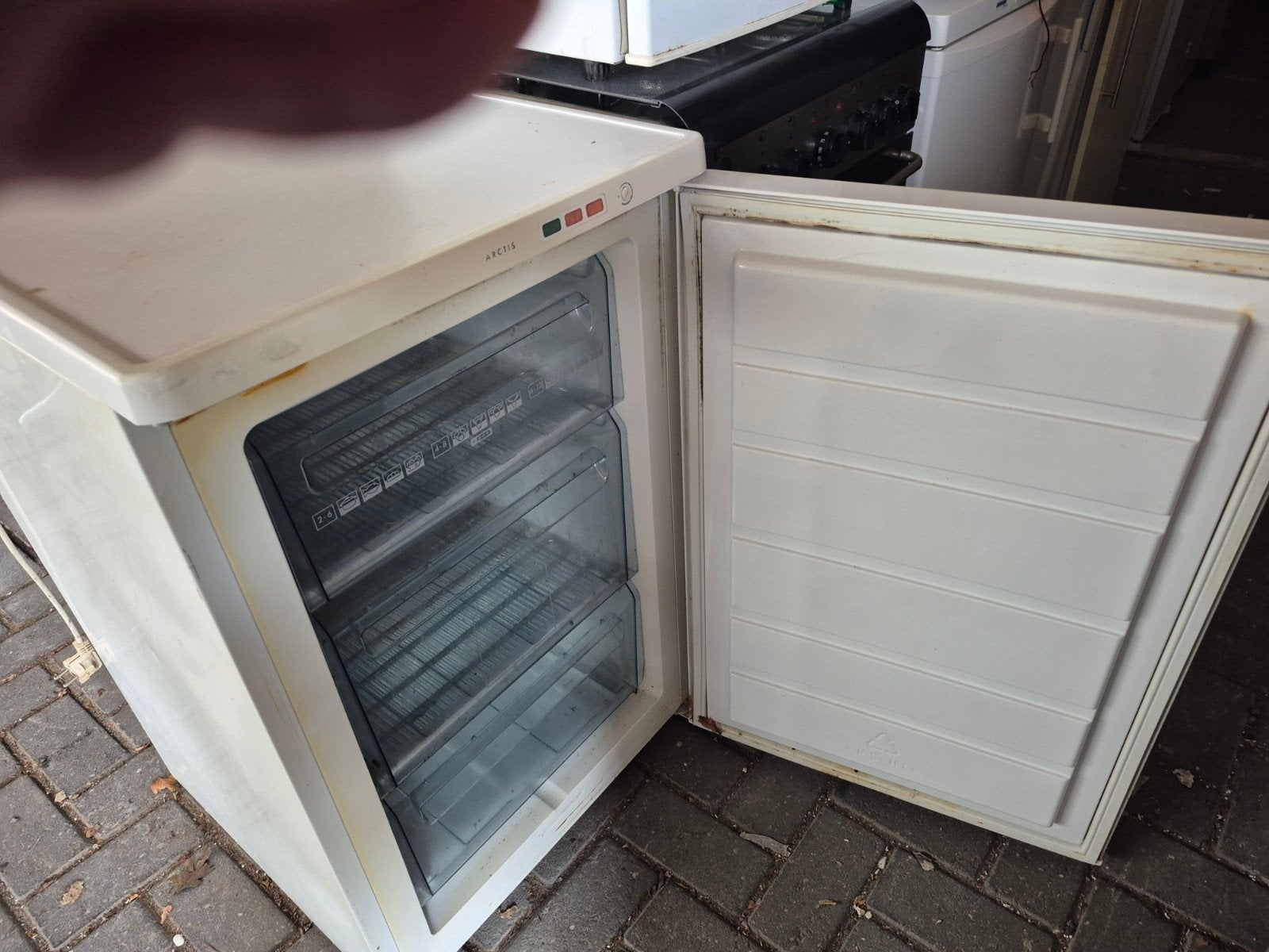 Leuke zanussi tafelmodel vrieskast A+ 85x55x60, Ophalen, Gebruikt, Minder dan 60 cm, 85 tot 120 cm