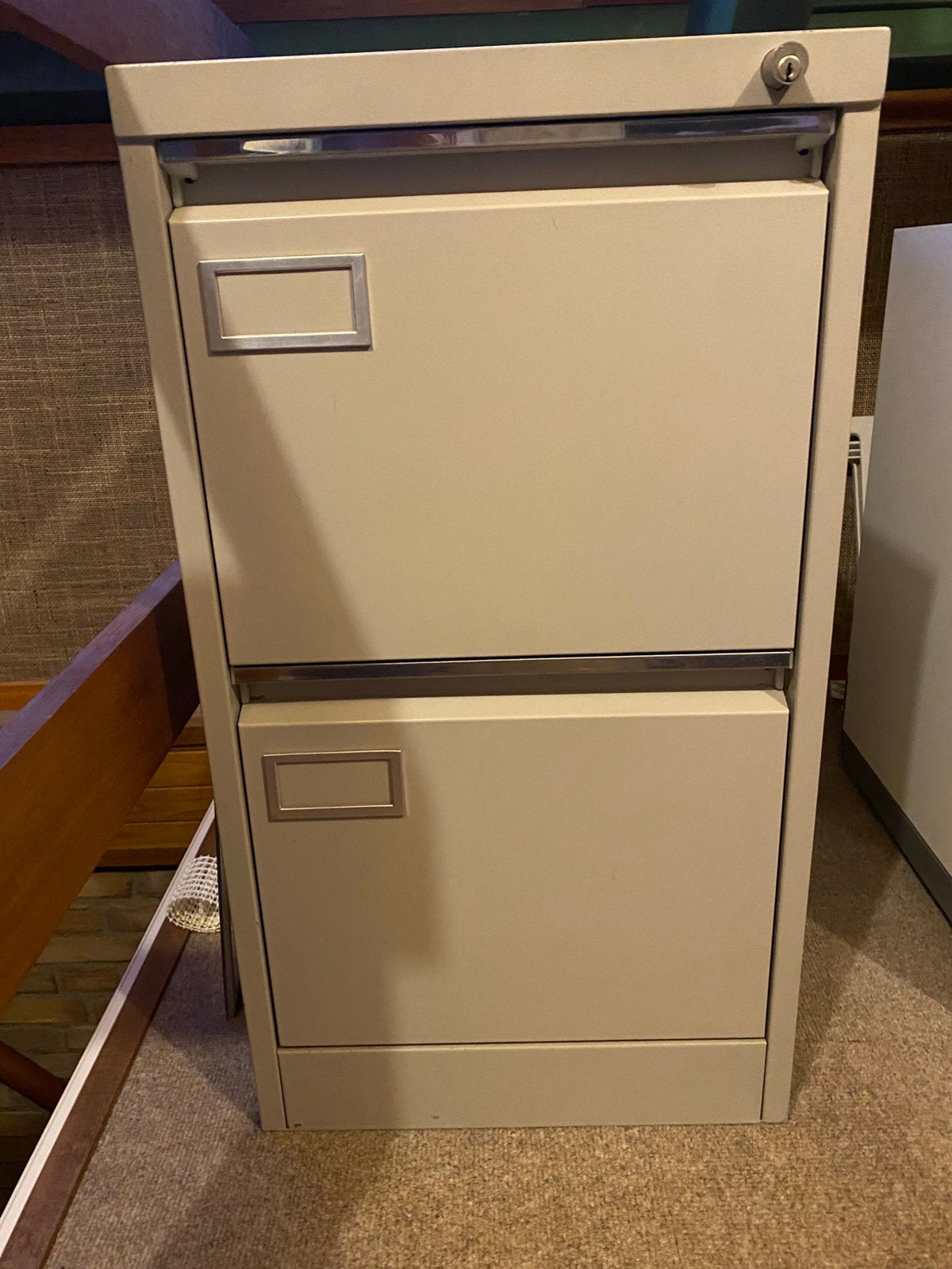 Vintage ijzeren archiefkast, lichtgrijs., Ophalen, Vintage kantoormeubel, 50 tot 100 cm, Zo goed als nieuw