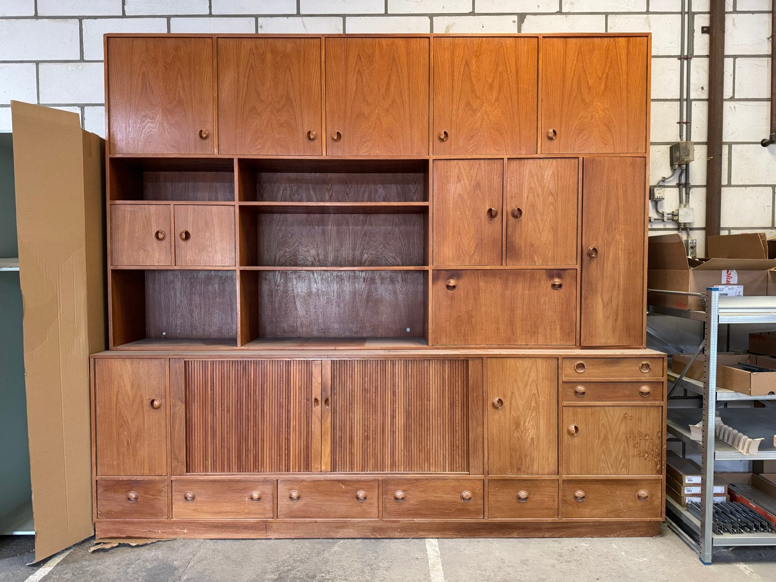 Deens design, mid century teak kast 2m88 x 2m55, Huis en Inrichting, Kasten | Wandmeubels, Ophalen, Zo goed als nieuw, Minder dan 150 cm