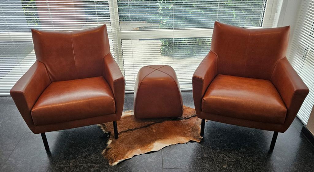 2xfauteuil Toma Design on Stock cera cognac leder!nieuwstaat, Ophalen of Verzenden, Nieuw, 75 tot 100 cm