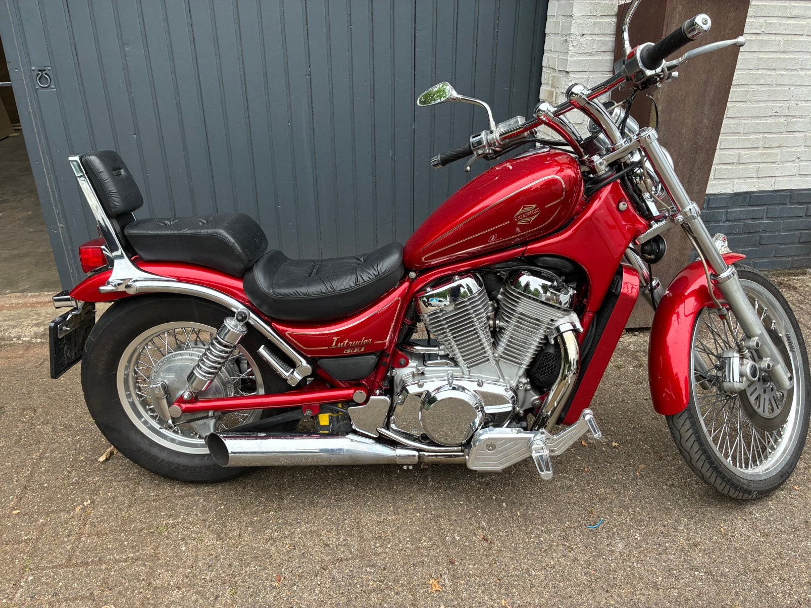 Suzuki intruder vs800 rood zeer mooi lage km stand, Cardan-aandrijving, 2 cilinders, Chopper, Gebruikt