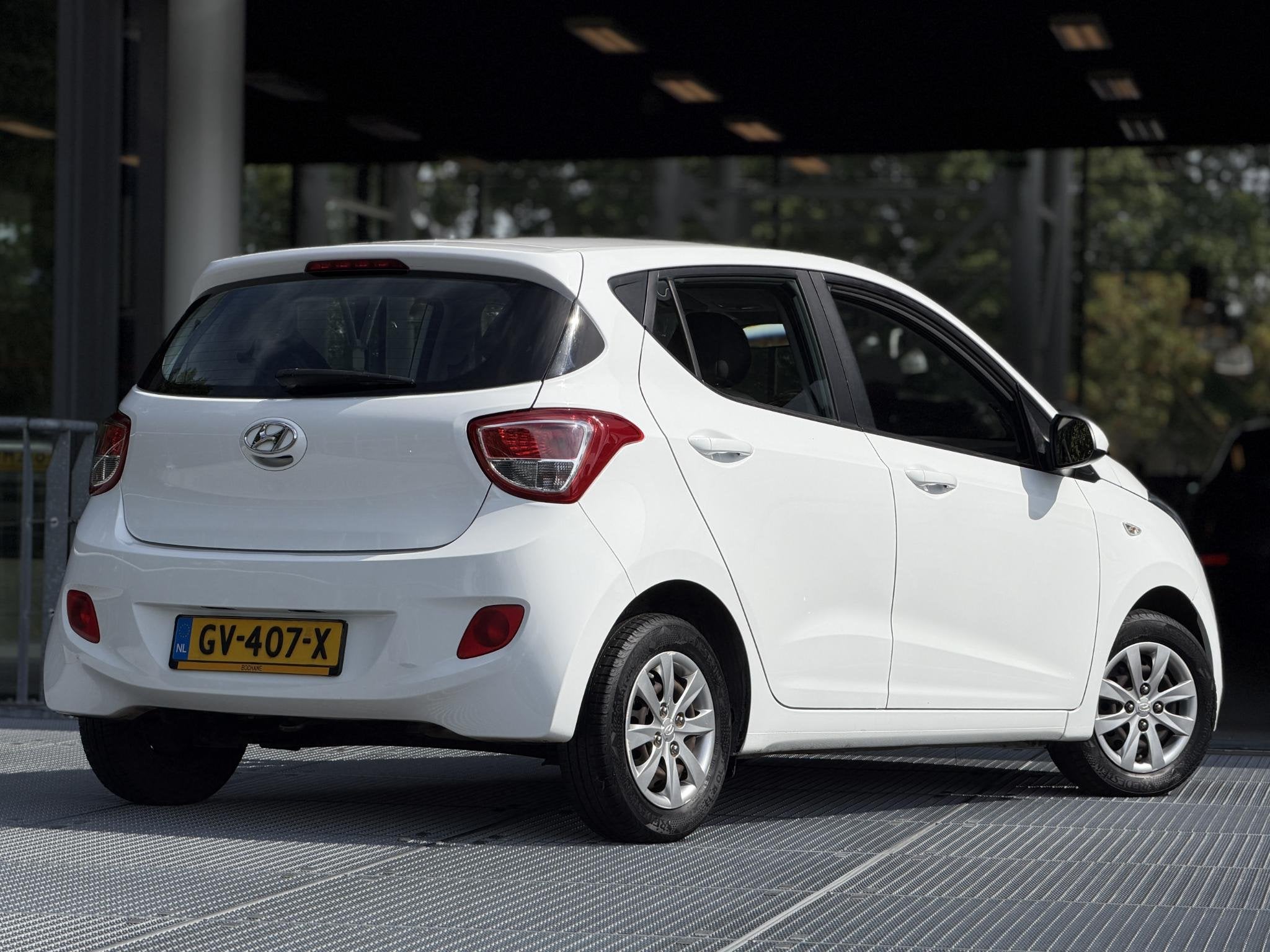 Hyundai i10 1.0i i-Motion Comfort 67PK | Cruise Control | Cl, Auto's, Voorwielaandrijving, Euro 5, Stof, 4 stoelen