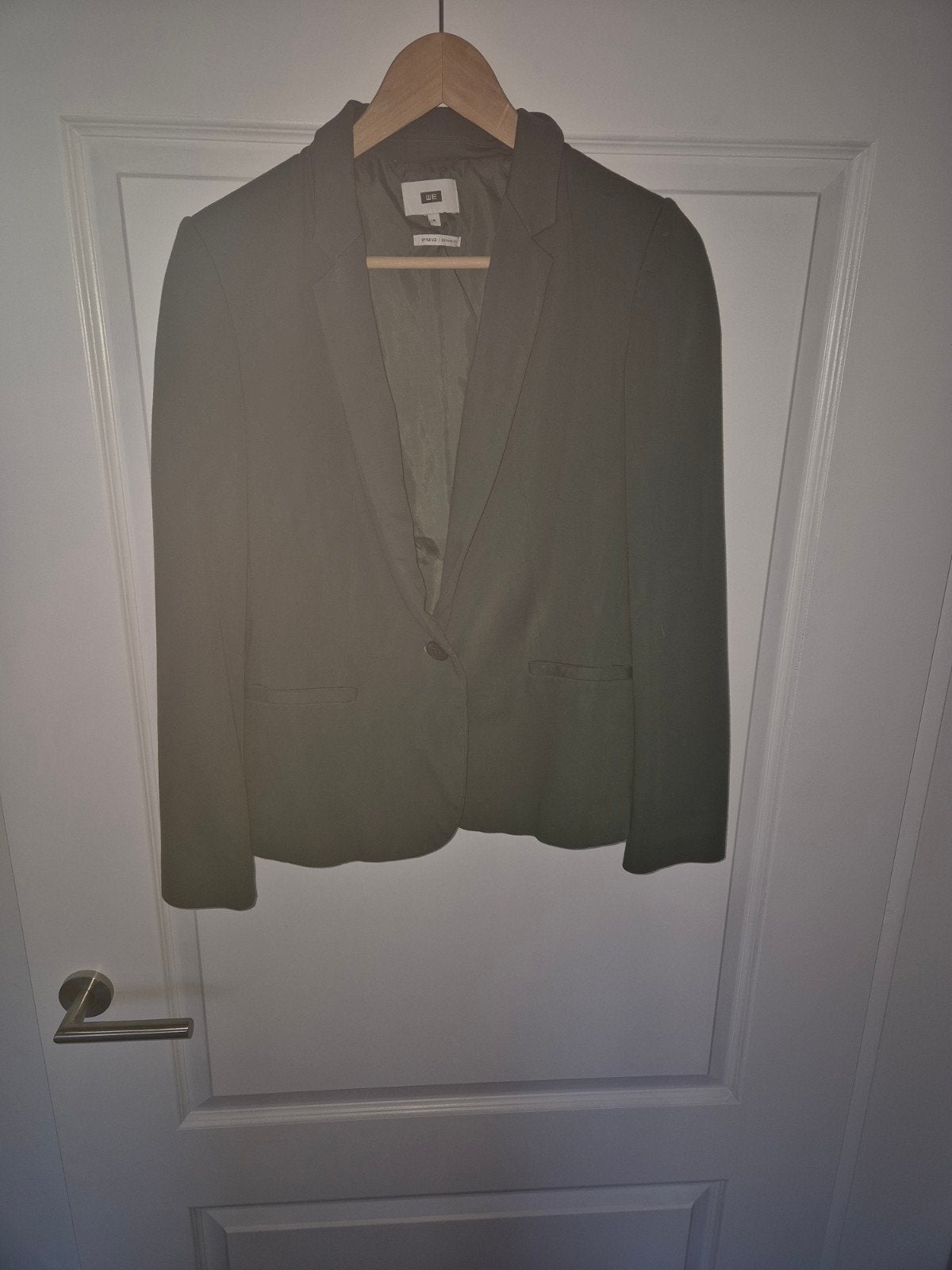 WE Fashion damespak: blazer en pantalon, maat M, groen, Kleding | Dames, Maat 38/40 (M), Kostuum of Pak, WE Fashion, Ophalen of Verzenden