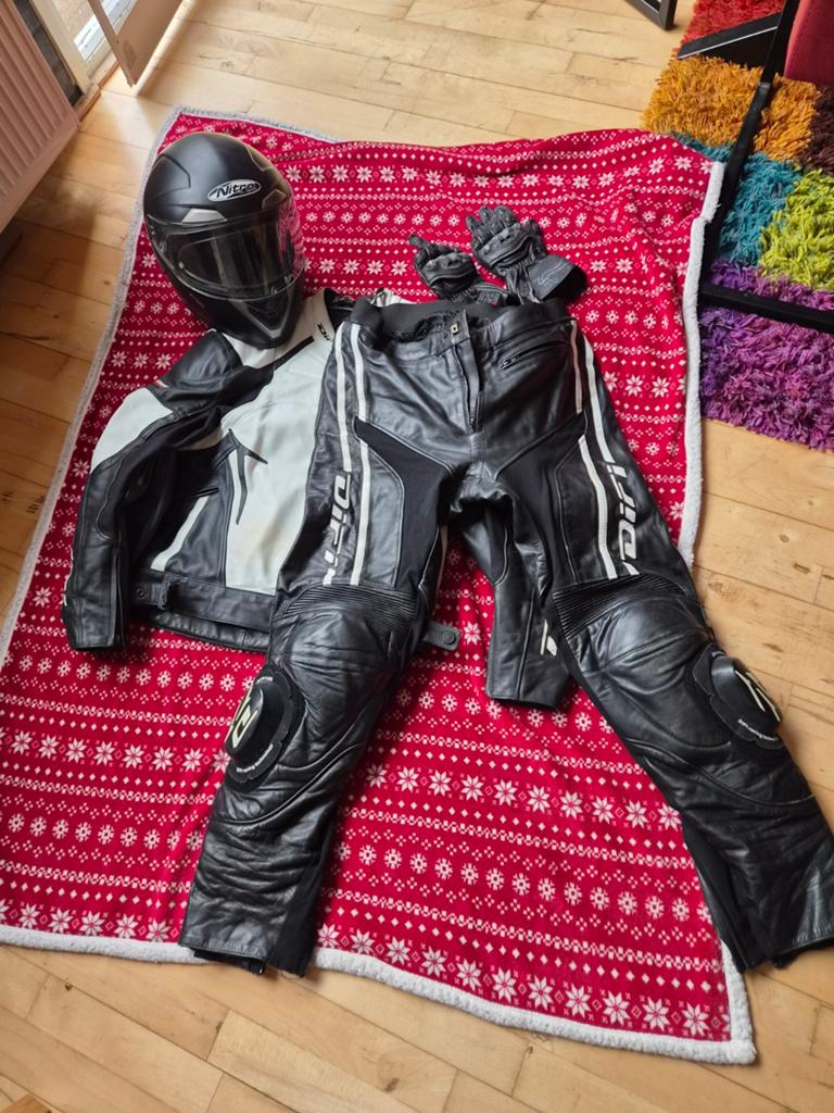 DIFI leren motorpak (jas en broek) met helm en handschoenen, Motoren, Kleding | Motorkleding, Heren, Jas | leer, Ophalen of Verzenden