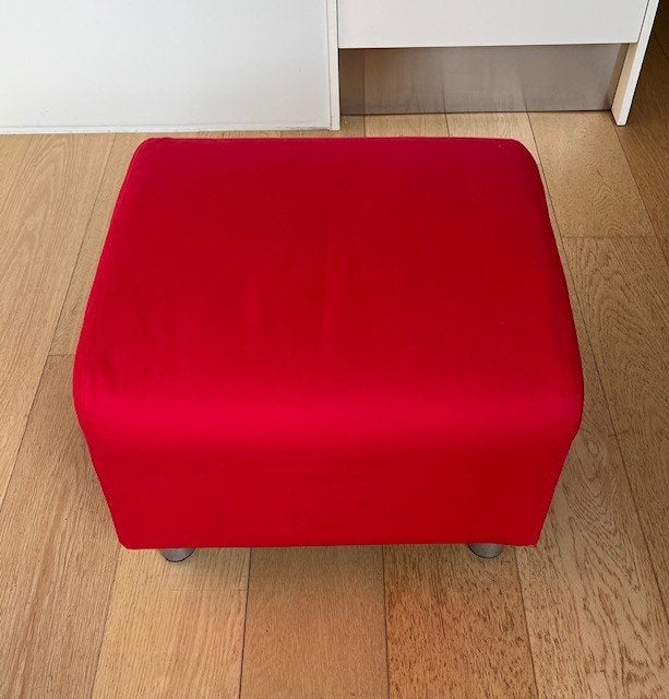 Rode IKEA Poef, Huis en Inrichting, Ophalen, Hout, Gebruikt, Modern