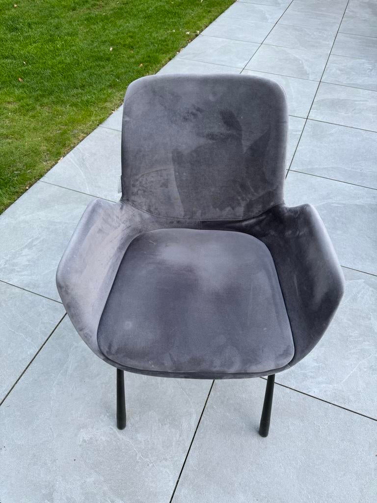 8x Zuiver Brit stoelen - Elegant met zwart metalen frame, Huis en Inrichting, Stoelen, Ophalen, Zo goed als nieuw, Metaal, Grijs