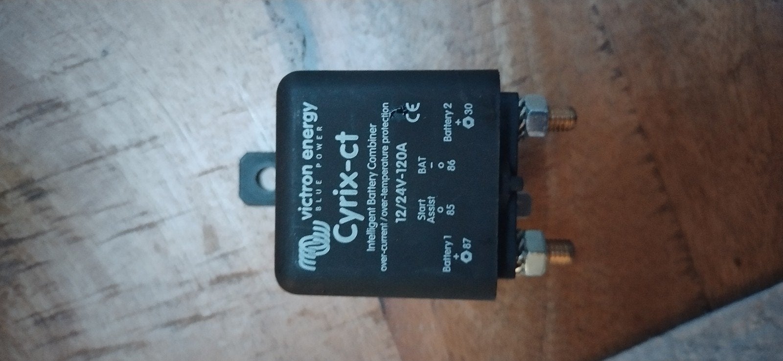 Victron Energy Cyrix-ct 12/24V-120A Accu Combiner, Ophalen