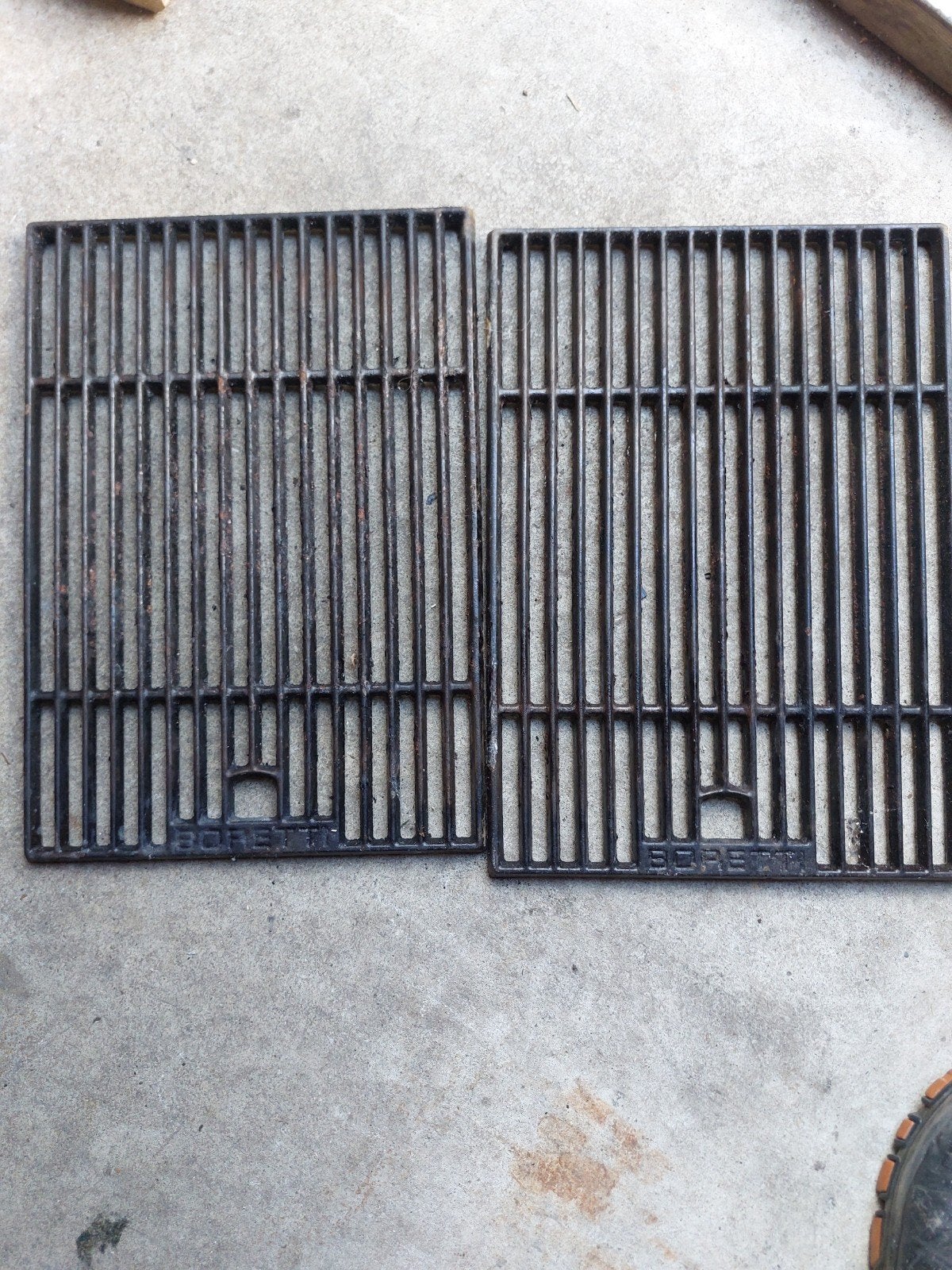 Boretti gietijzeren grillroosters (2 stuks), Ophalen of Verzenden, Gebruikt, Boretti