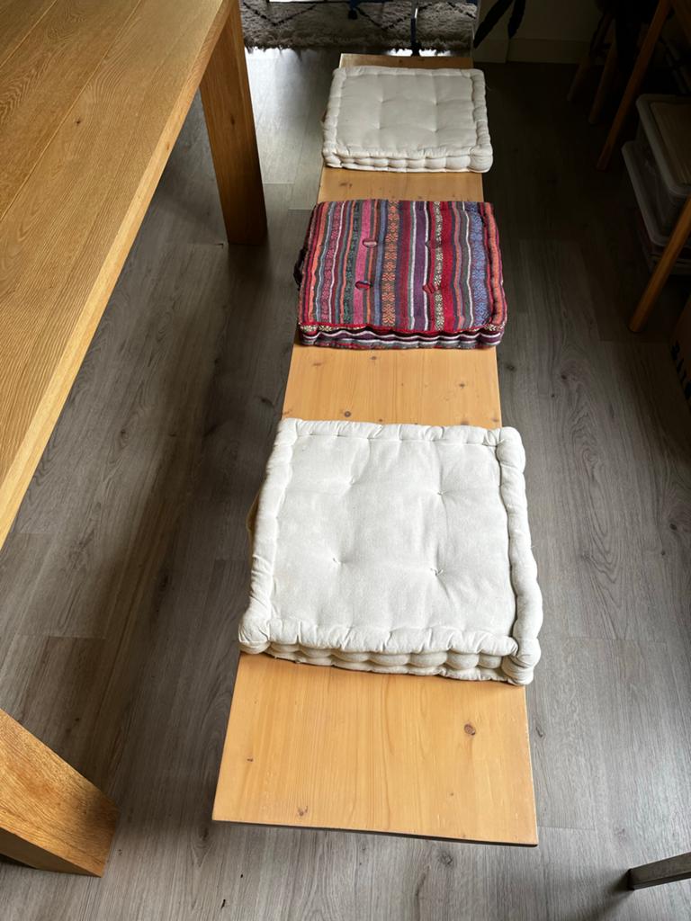 Houten zitbankje met stalen poten - opknapper, Ophalen, Gebruikt, Bruin, Hout
