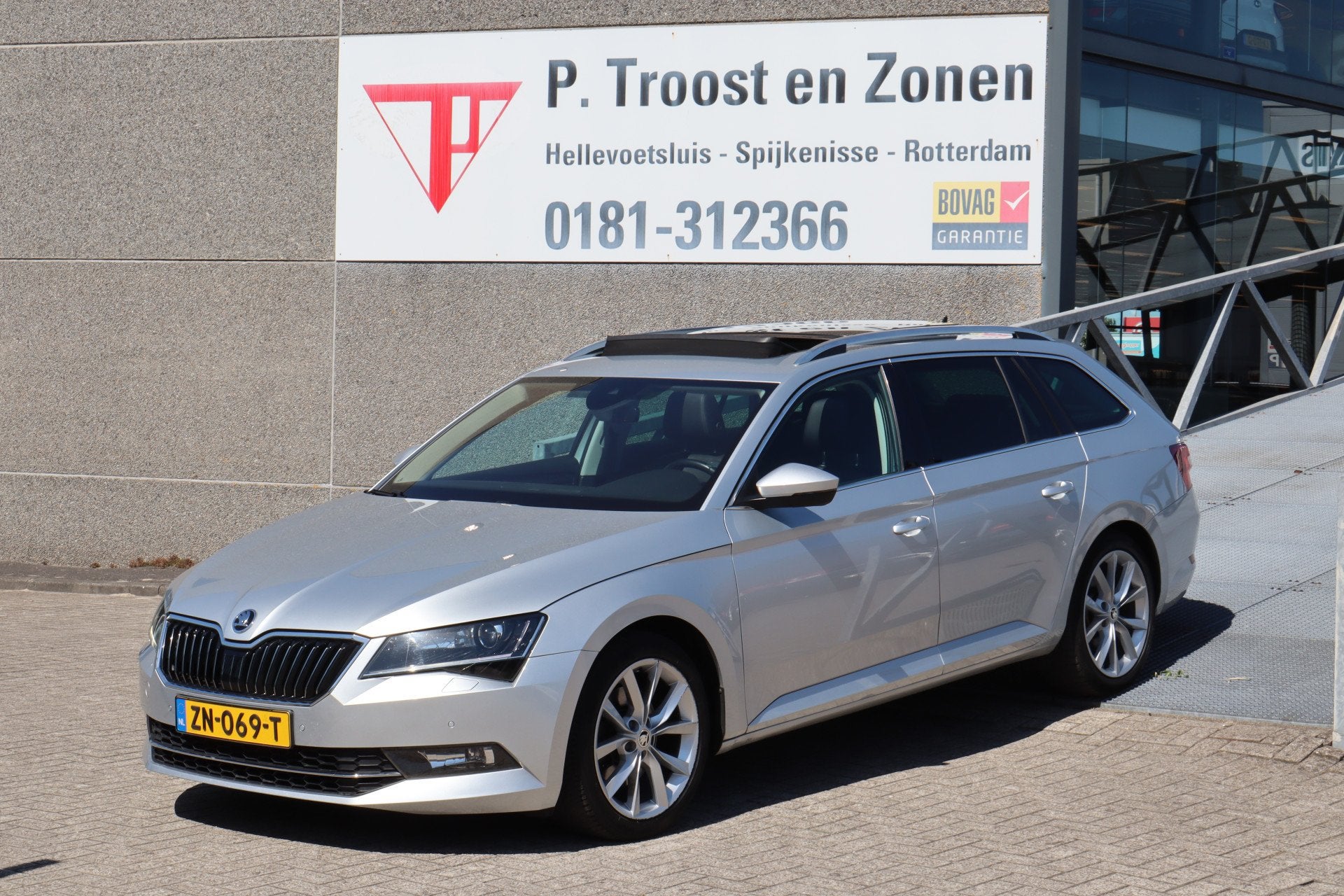 Skoda Superb Combi 1.5 TSI ACT FULL OPTIONS! Automaat/Orig N, 12 maanden, 730 kg, Euro 6, 4 cilinders