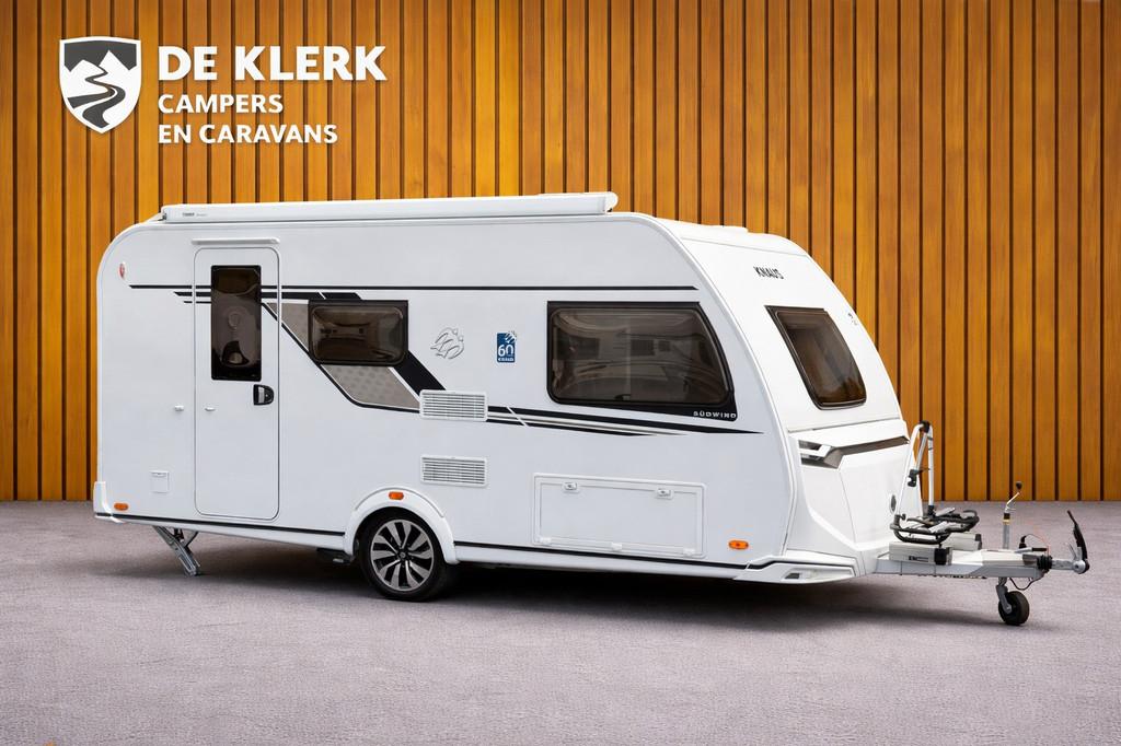 Knaus SUDWIND 420 QD 60 YEARS (bj 2023), Caravans en Kamperen, Caravans, Kachel, Bedrijf, Tot en met 3, Info@deklerkcaravans.nl
