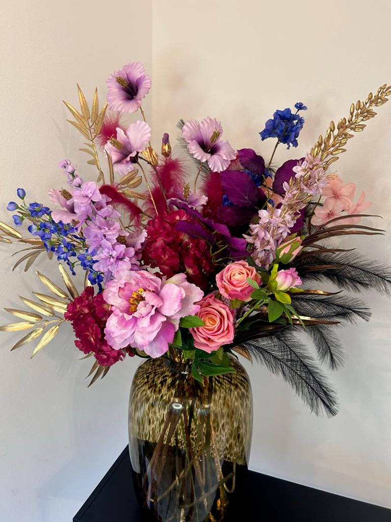 Luxe Bloemstuk in Cheetah Vaas - Zijden Bloemen, Huis en Inrichting, Ophalen of Verzenden, Zo goed als nieuw