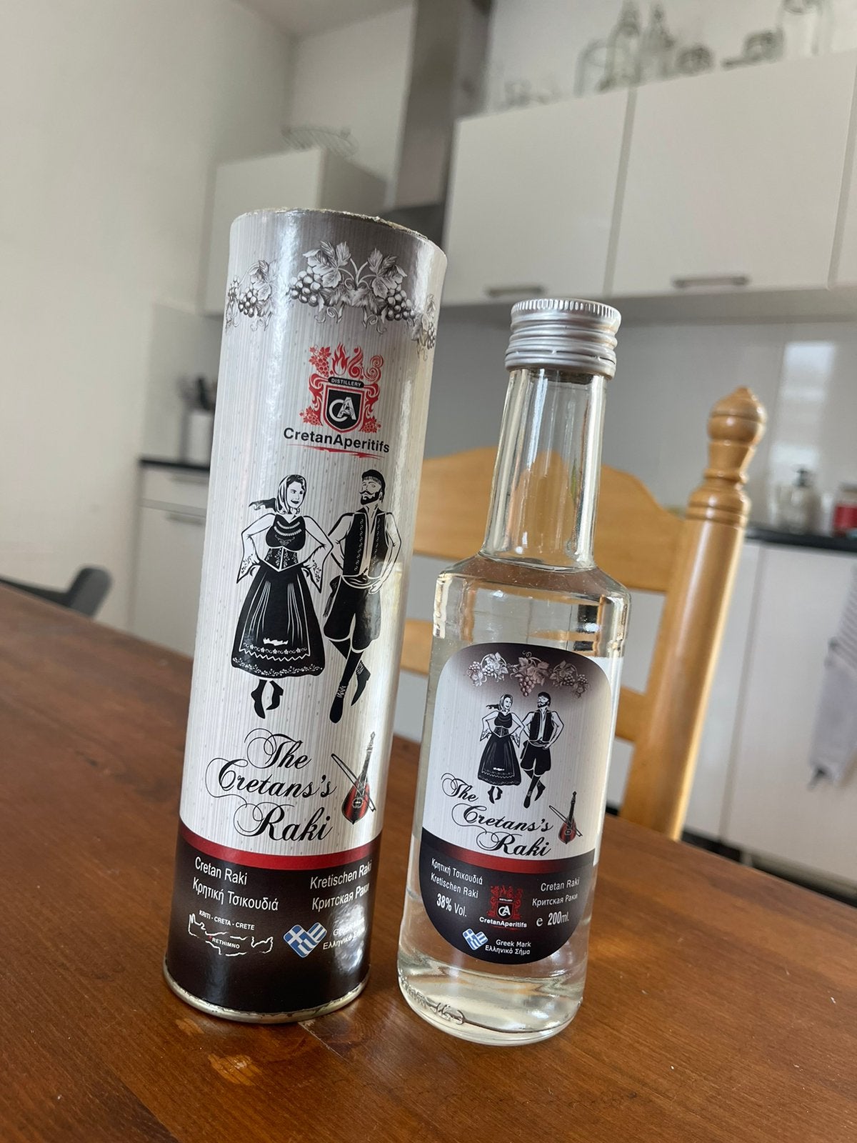 Cretan Raki - Kretenzische Tsikoudia (200ml), Verzamelen, Overige gebieden, Overige typen, Nieuw, Ophalen of Verzenden