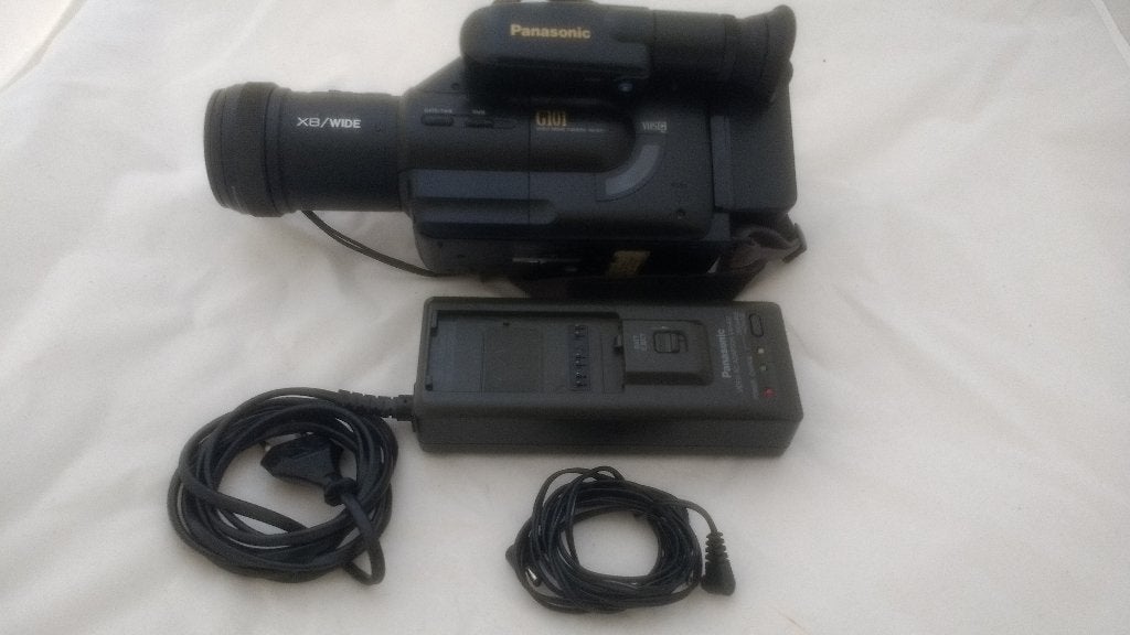 Panasonic Videocamera NV-G101E + Bag + Extras, Verzenden