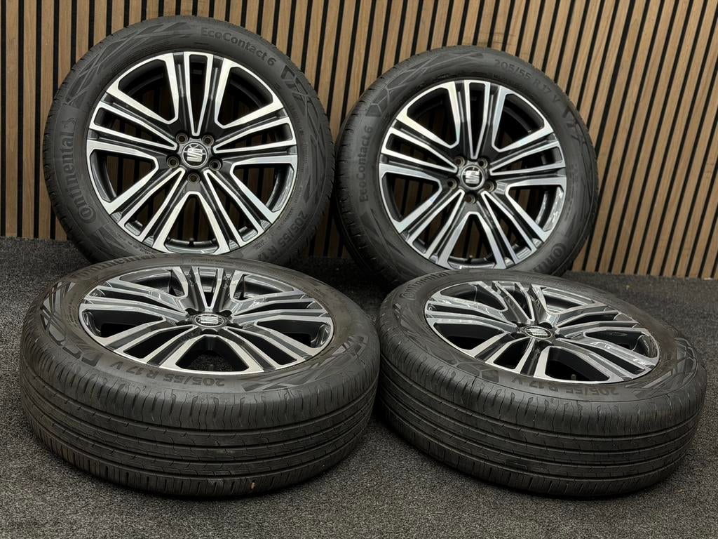 Originele 17 inch Seat Arona 5x100 ET48 Continental ZOMER!, Auto-onderdelen, Banden en Velgen, Ophalen, ., Banden en Velgen, 17 inch