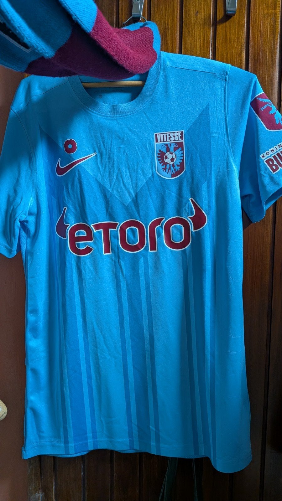 Vitesse Airborne-shirt 2022/2023 met sjaal - Maat M, Maat M, Ophalen of Verzenden, Nieuw, Shirt