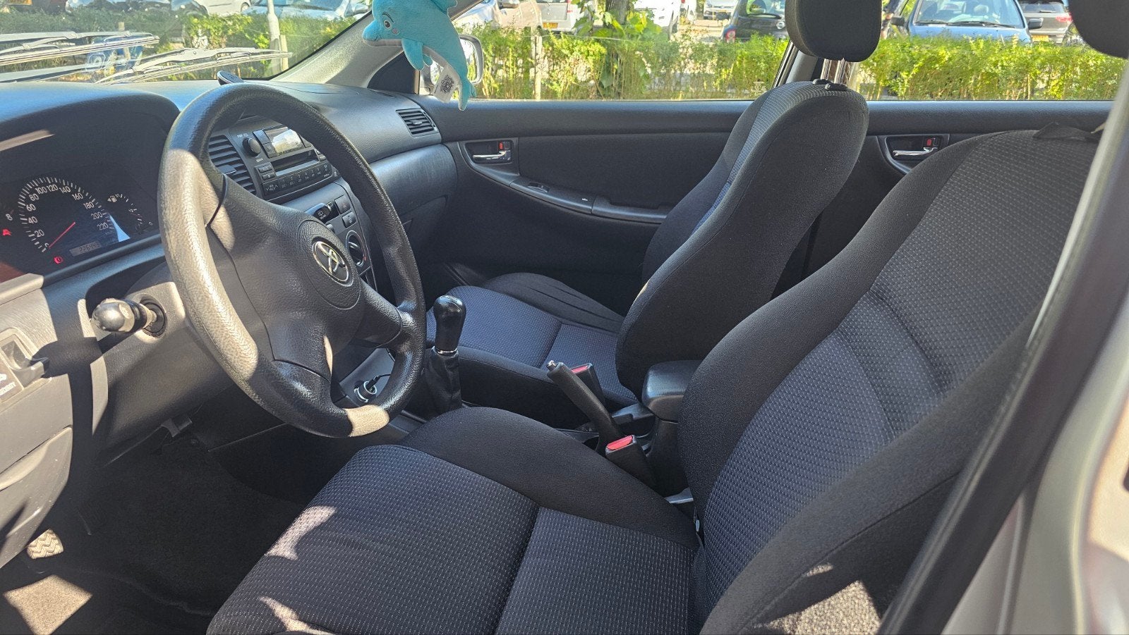 Foto 8 van Toyota Corolla 1.6 16V Vvt-i 5DR Linea Terra 2006 Grijs