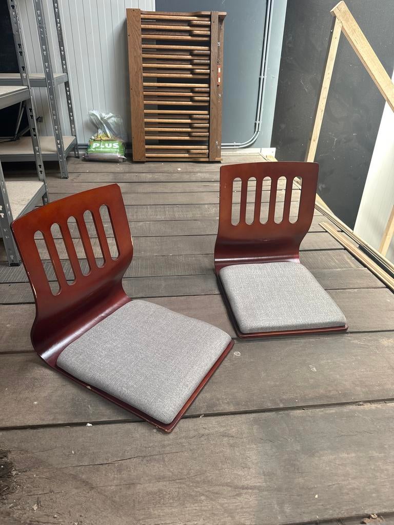2x Japanse vloerstoelen - Hout met stoffen zitting, Huis en Inrichting, Stoelen, Ophalen, Gebruikt, Twee, Bruin
