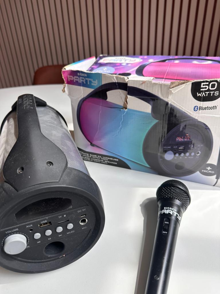 Bigben Party Lite - Draadloze speaker met LED-verlichting, Ophalen, Gebruikt, Complete set