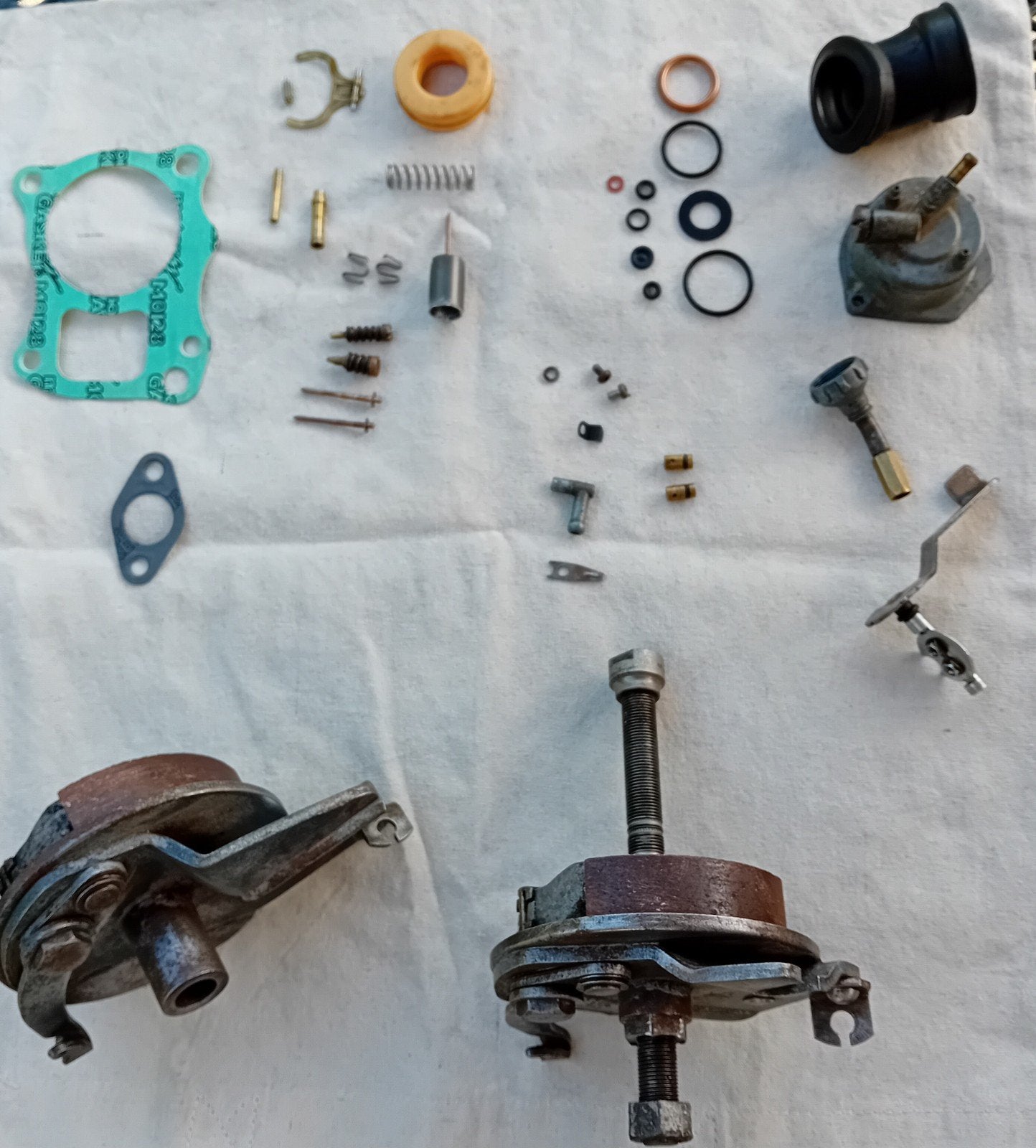 onderdelen little honda (pc 50 ,amigo,novio), Fietsen en Brommers, Ophalen of Verzenden, Gebruikt, Carburateur, Overige merken