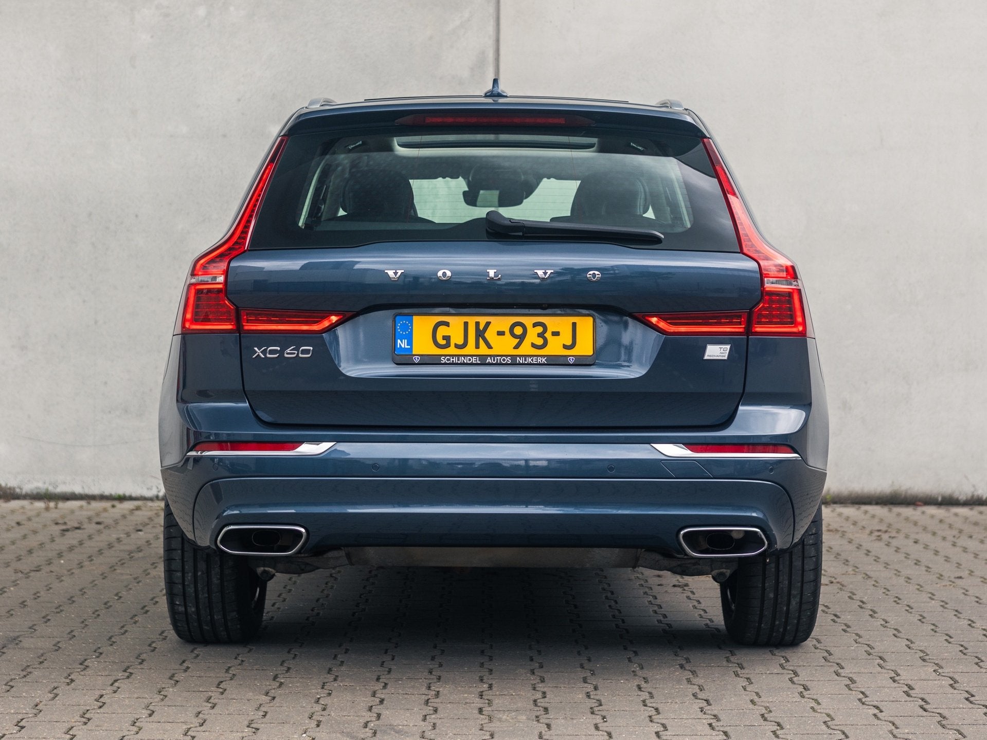 Volvo XC60 2.0 T8 Twin Engine AWD Inscription / Head up / Pa, Auto's, Automaat, Dealer onderhouden, Gebruikt, 4 cilinders