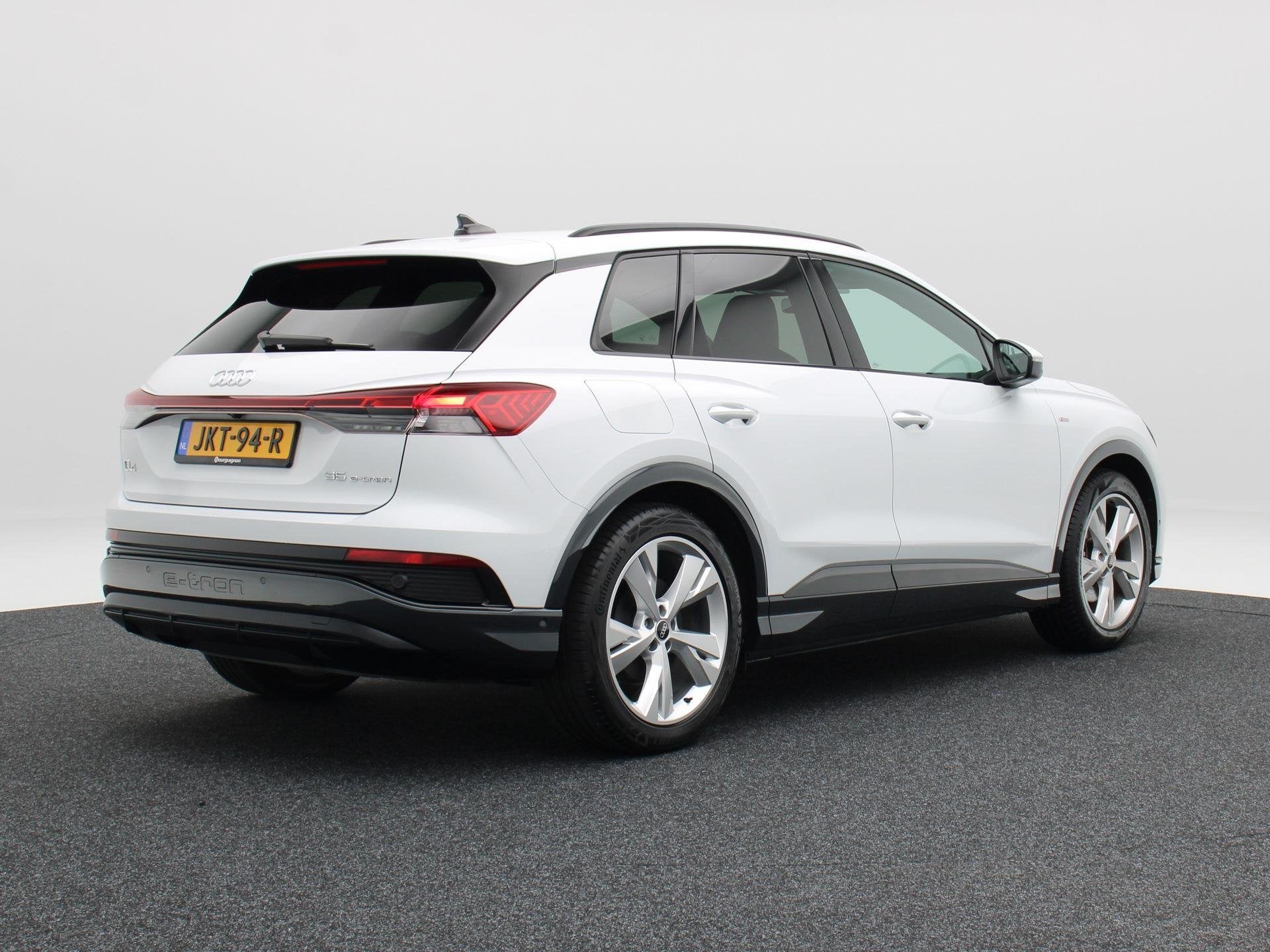 Audi Q4 e-tron 35 S-Line 55 kWh 170 Pk | Head Up | Stoelverw, Automaat, Dealer onderhouden, Gebruikt, Automatische klimaatregeling