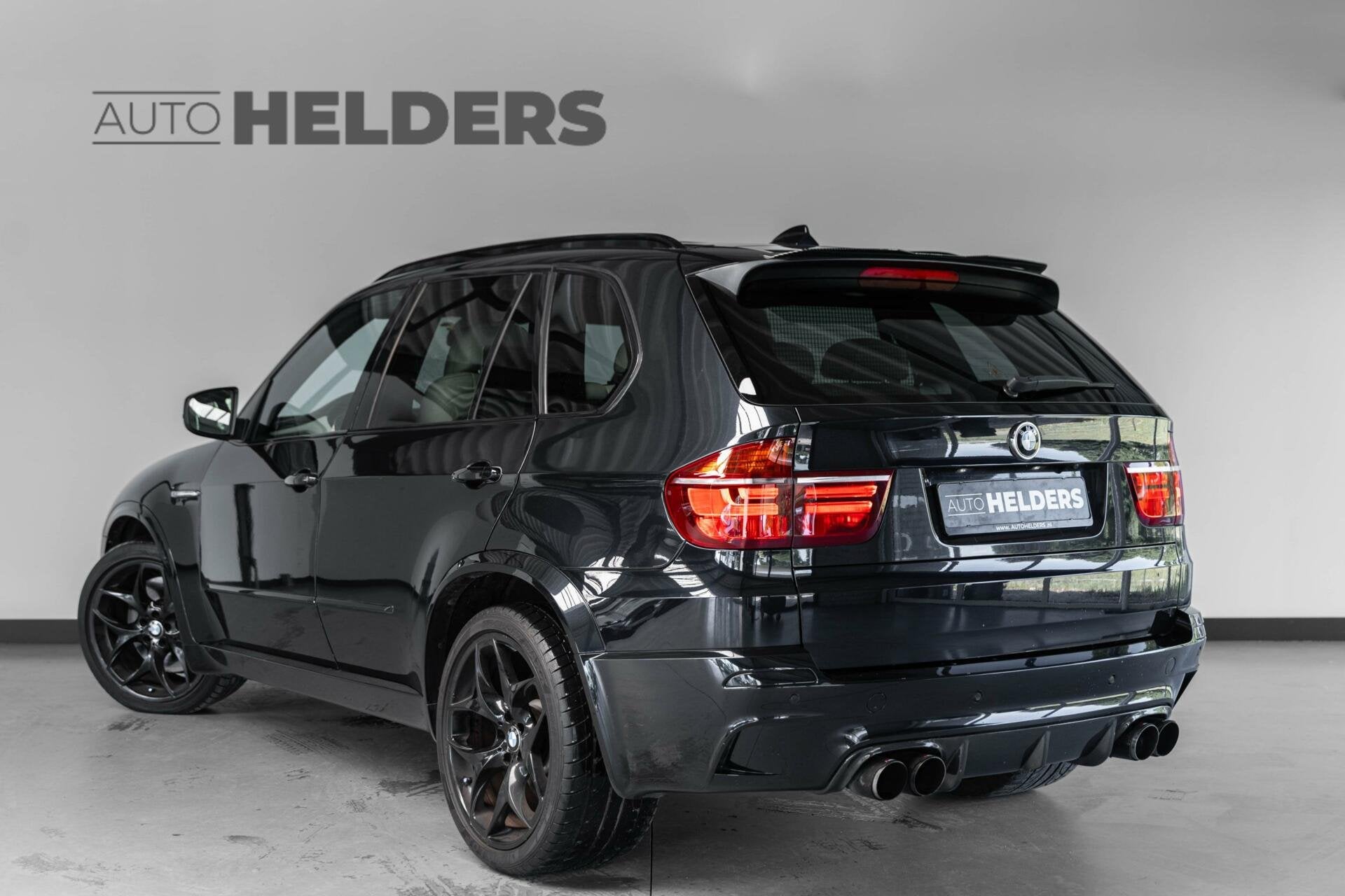 BMW X5 4.4i M 556 PK Akrapovic Full Option, Auto's, Automaat, Euro 5, Gebruikt, 4395 cc