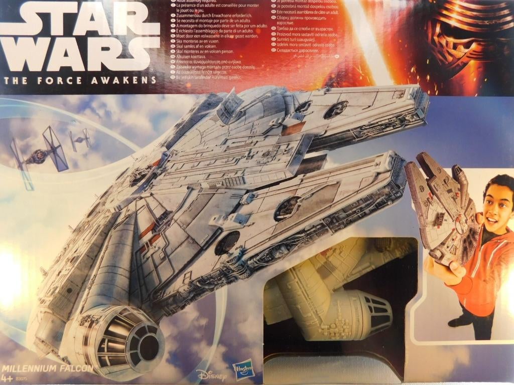 Star Wars: The Force Awakens Millennium Falcon, Nieuw, Hasbro Europe, Info@hasbro.co.uk, 4 The Square  ⠀ ⠀Stockley Park  ⠀ ⠀UB11 1ET ⠀UXBRIDGE  ⠀ ⠀Verenigd Koninkrijk