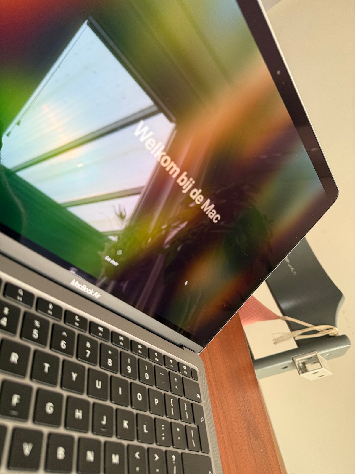 Foto 3 van MacBook Air M1 2020 - 256GB - 129 laadcycli - 91% batterij