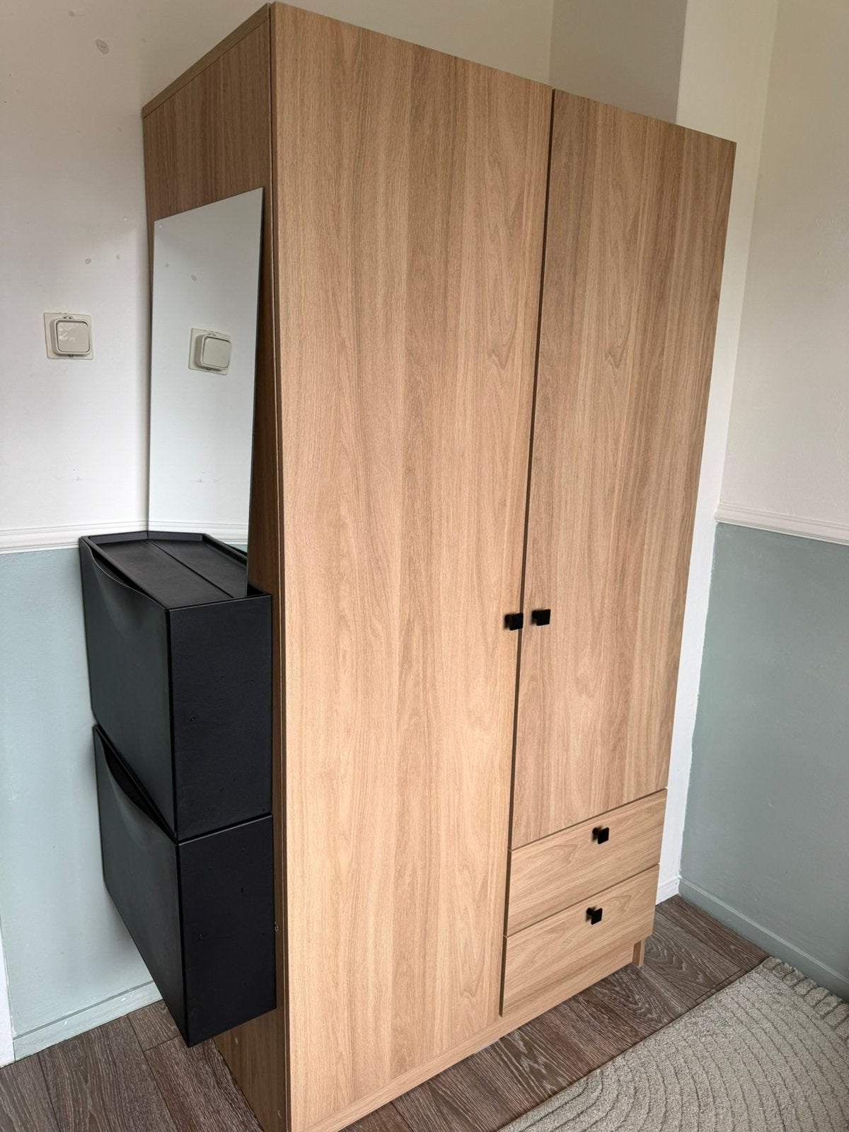 Complete set: Kledingkast ikea VILHATTEN schoenlades TRONES, Huis en Inrichting, Ophalen, 100 tot 150 cm, Zo goed als nieuw, 150 tot 200 cm