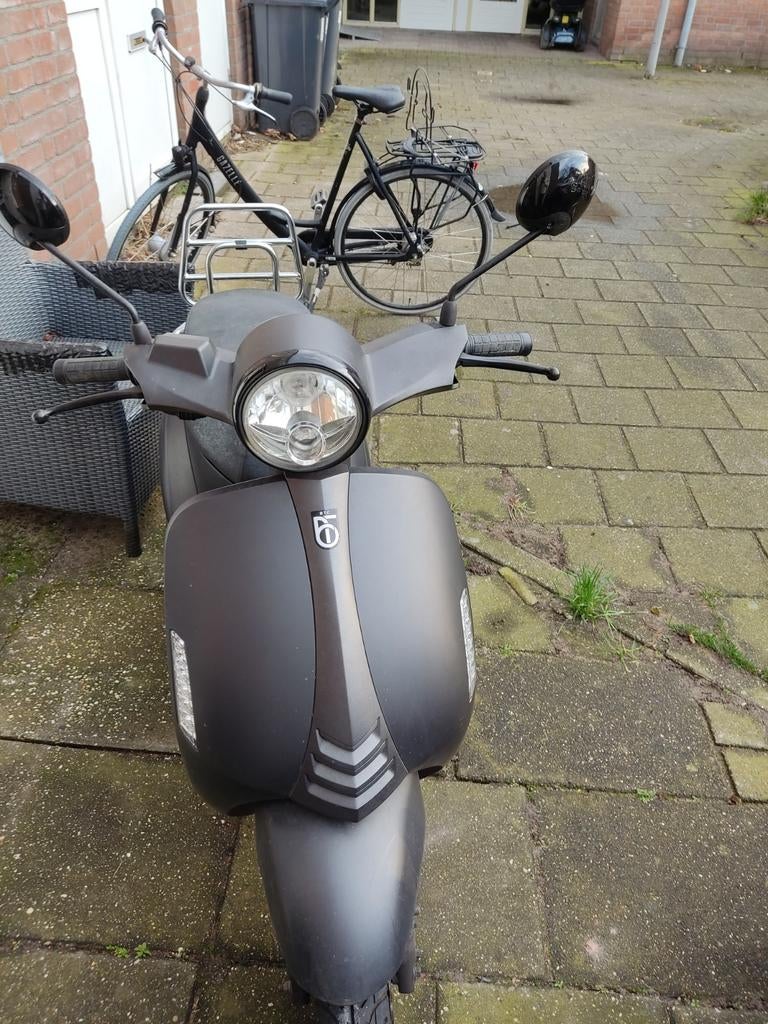Riva bromscooter, bouwjaar 2017, Fietsen en Brommers, Brommeronderdelen | Scooters, Gebruikt, Overige merken, Overige typen, Ophalen of Verzenden