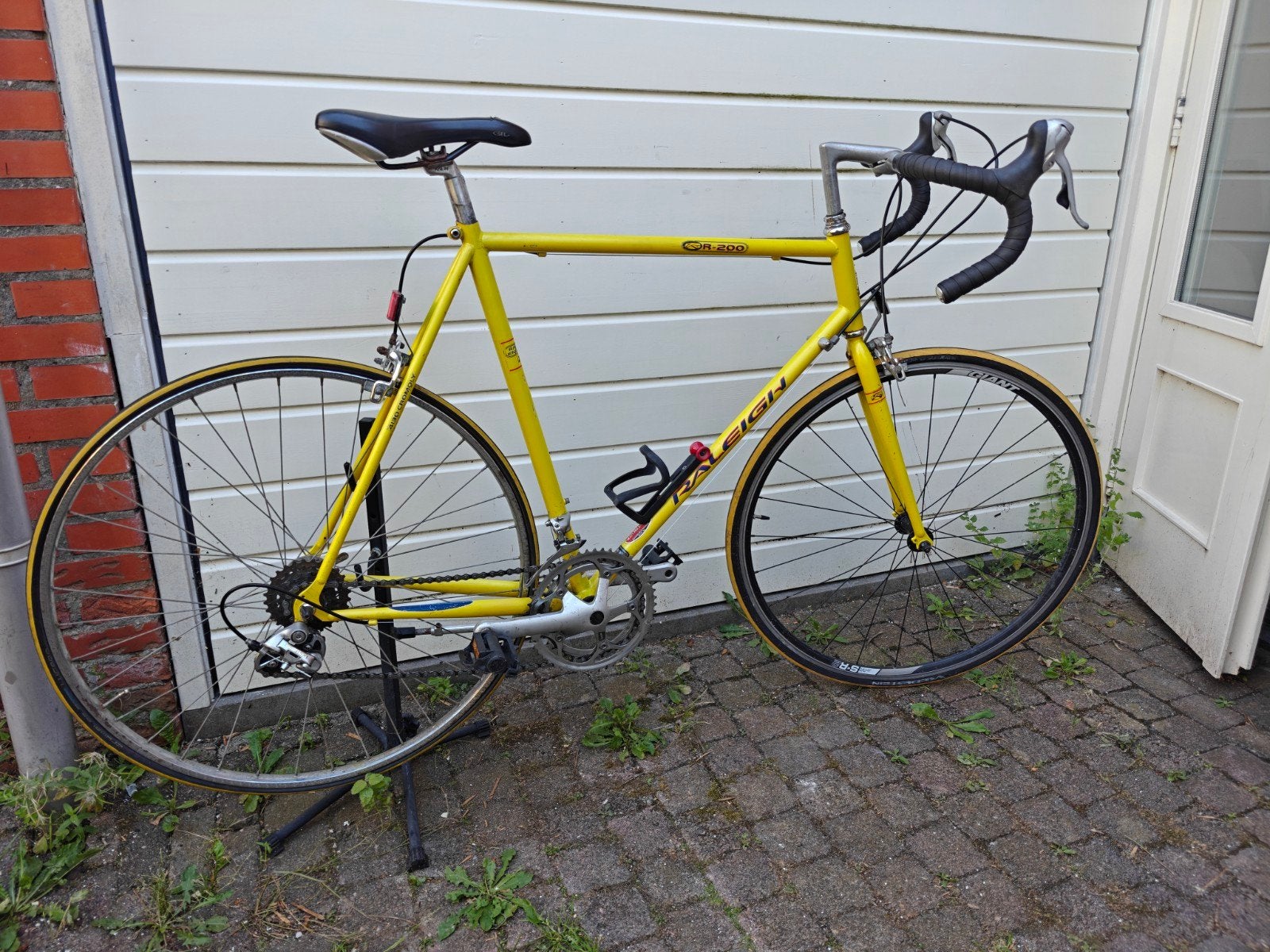 58 cm Raleigh Racefiets Geel - Goed Onderhouden, Fietsen en Brommers, Fietsen | Racefietsen, Ophalen, 28 inch, Gebruikt, 57 tot 61 cm