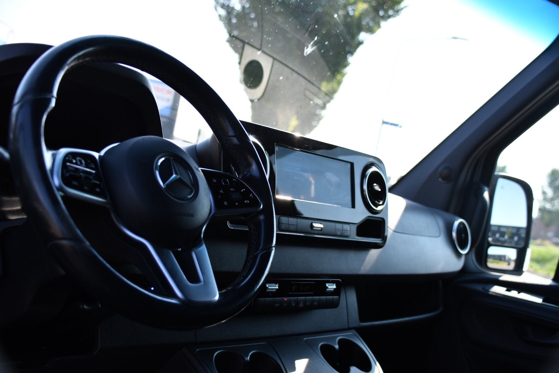 Mercedes-Benz Sprinter 319 3.0 CDI L2H2 AMG Edition Adaptiev, Automaat, Achterwielaandrijving, Gebruikt, 190 pk