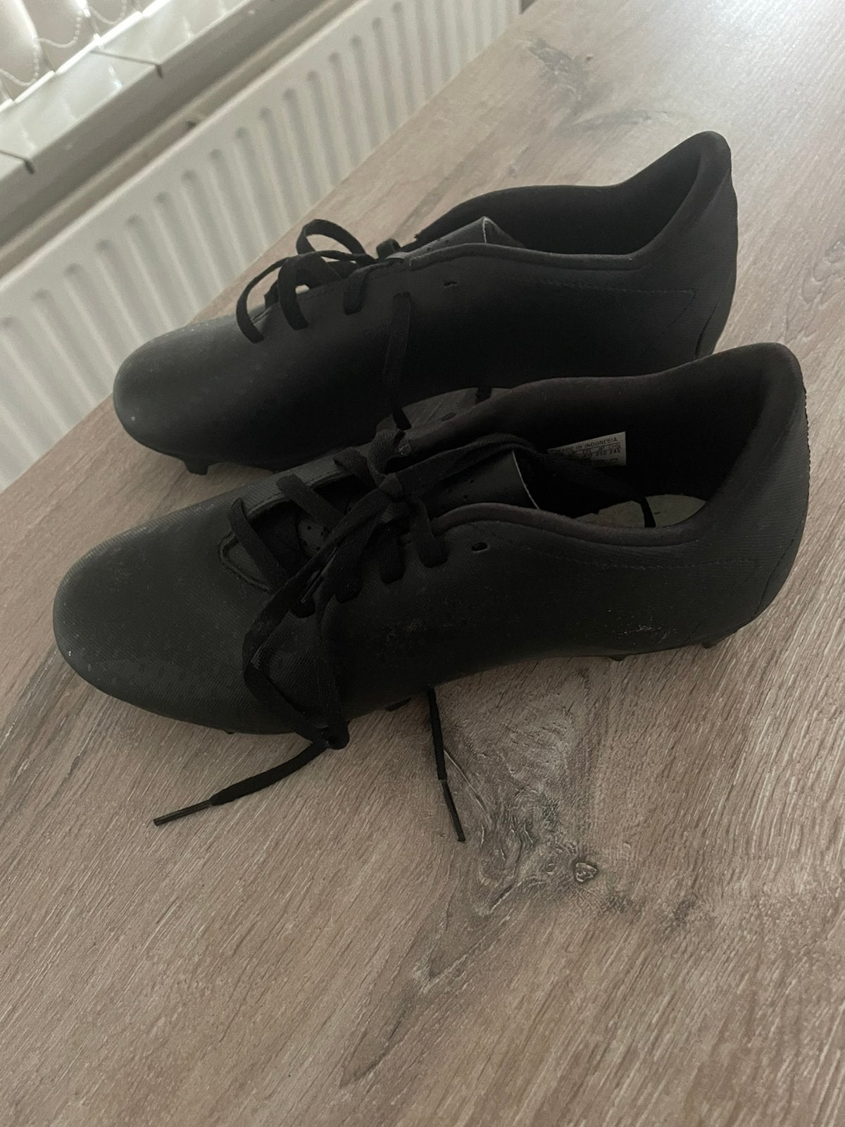 Vietbalschonen, Sport en Fitness, Dansen, Ophalen, Zo goed als nieuw, Kleding